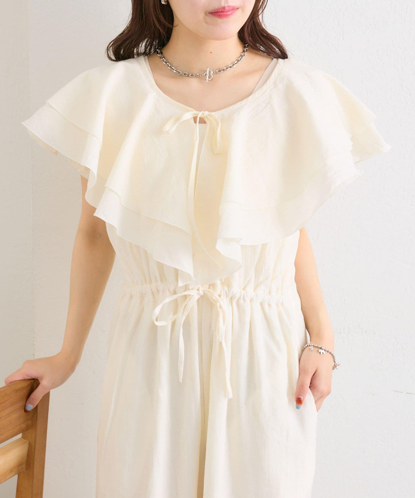 w closet 荷葉邊領設計 連體褲