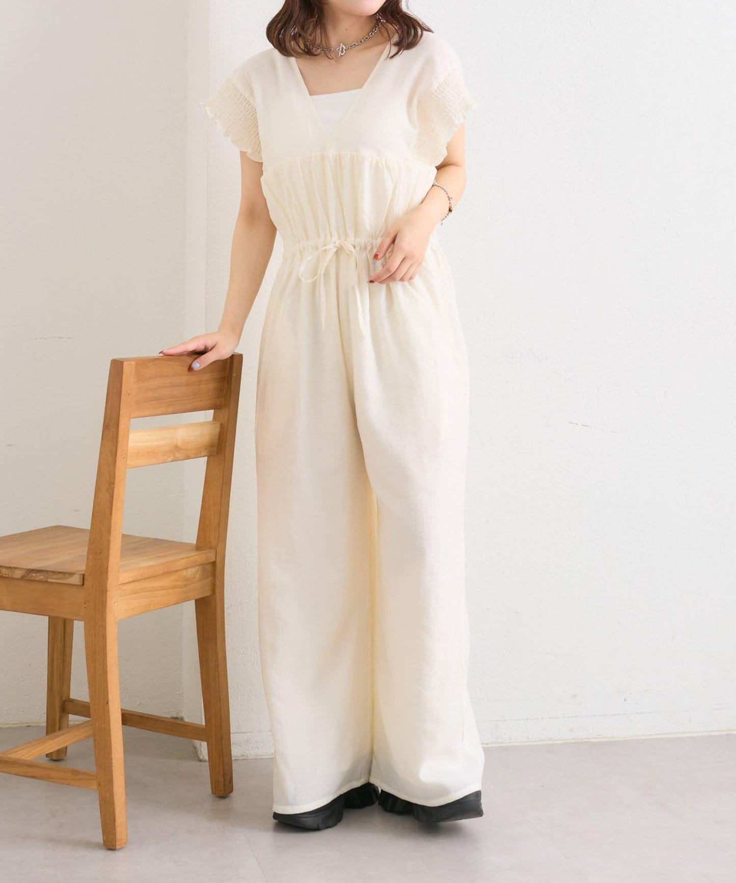 w closet 荷葉邊領設計 連體褲