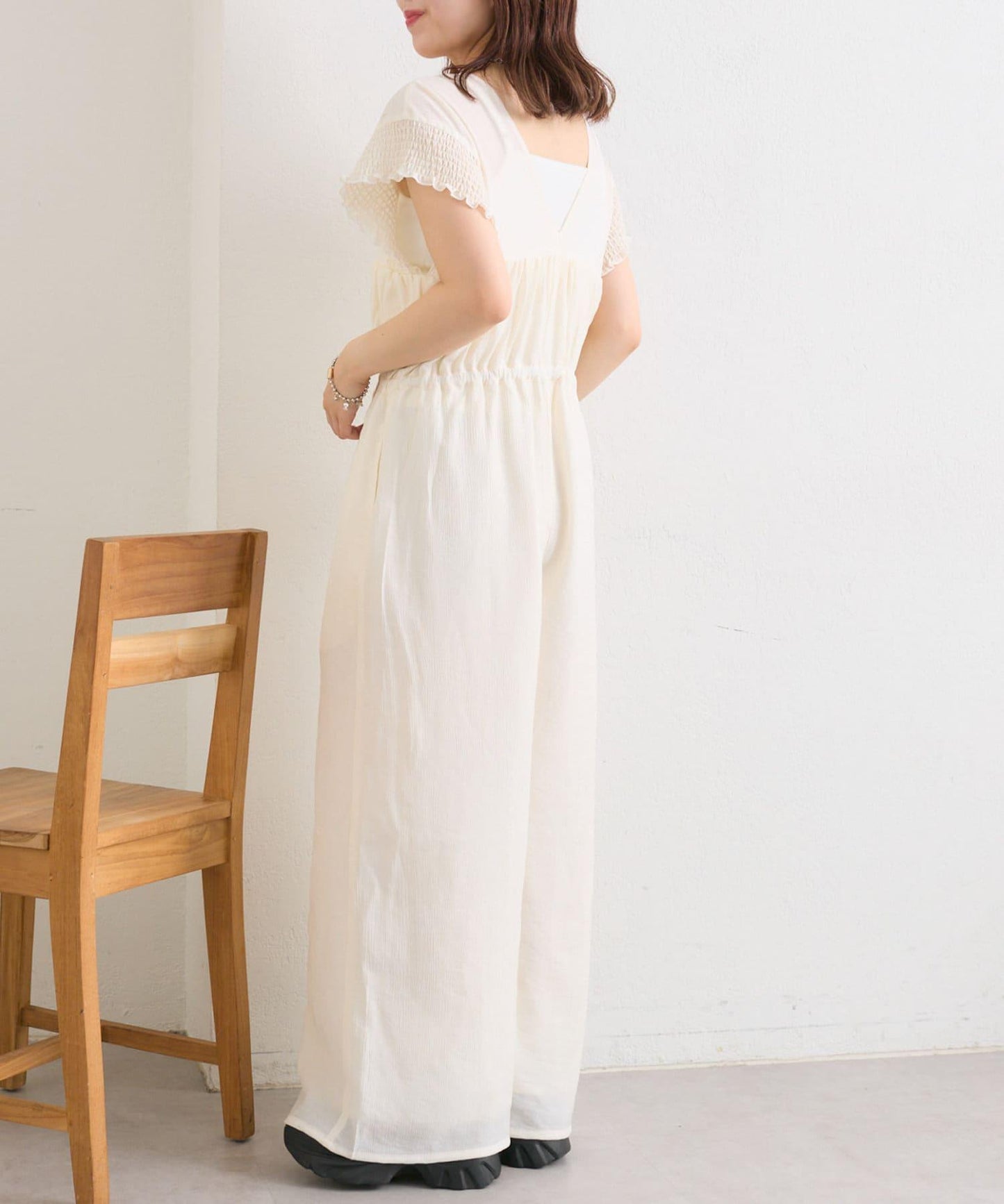 w closet 荷葉邊領設計 連體褲