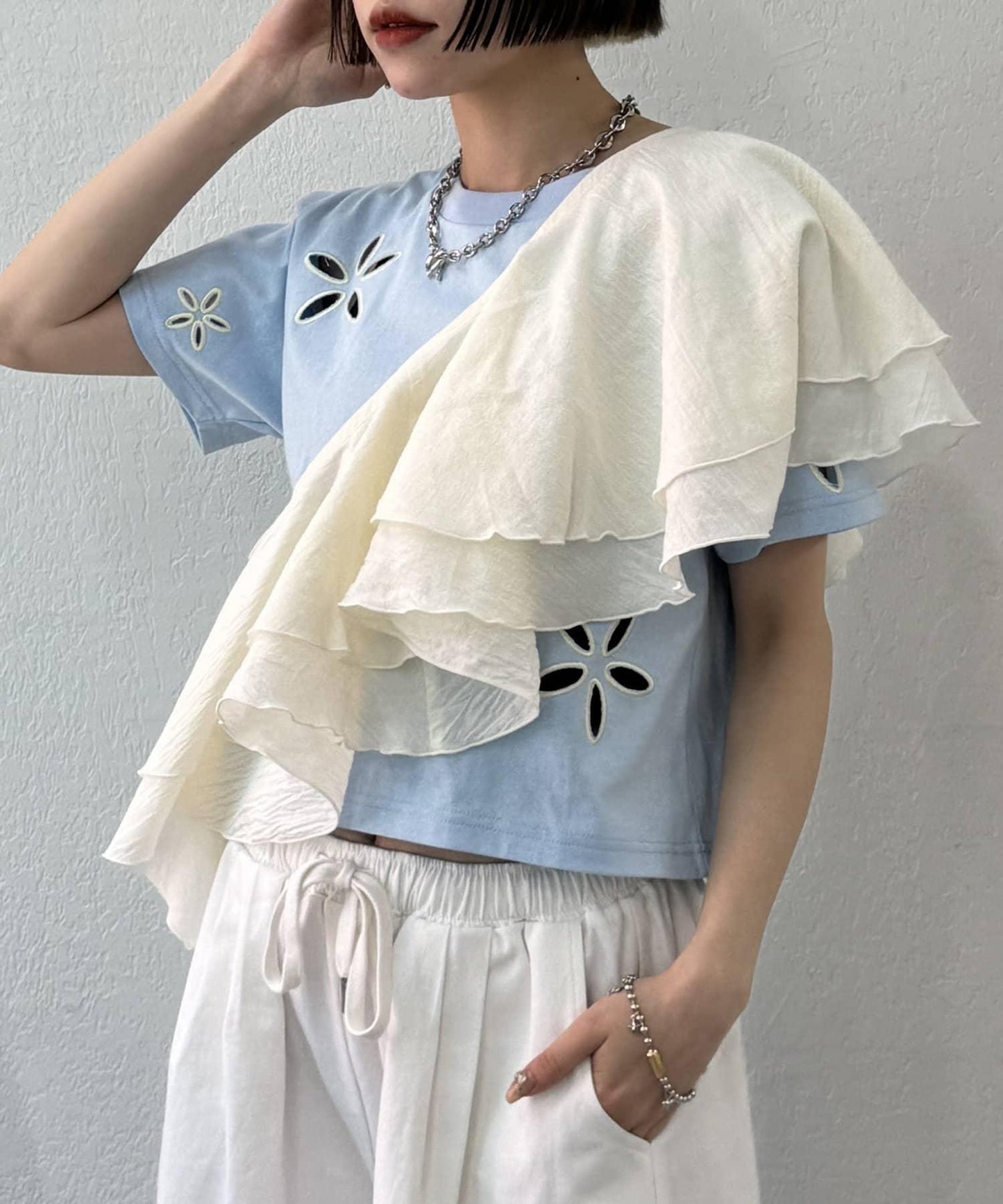 w closet 荷葉邊領設計 連體褲