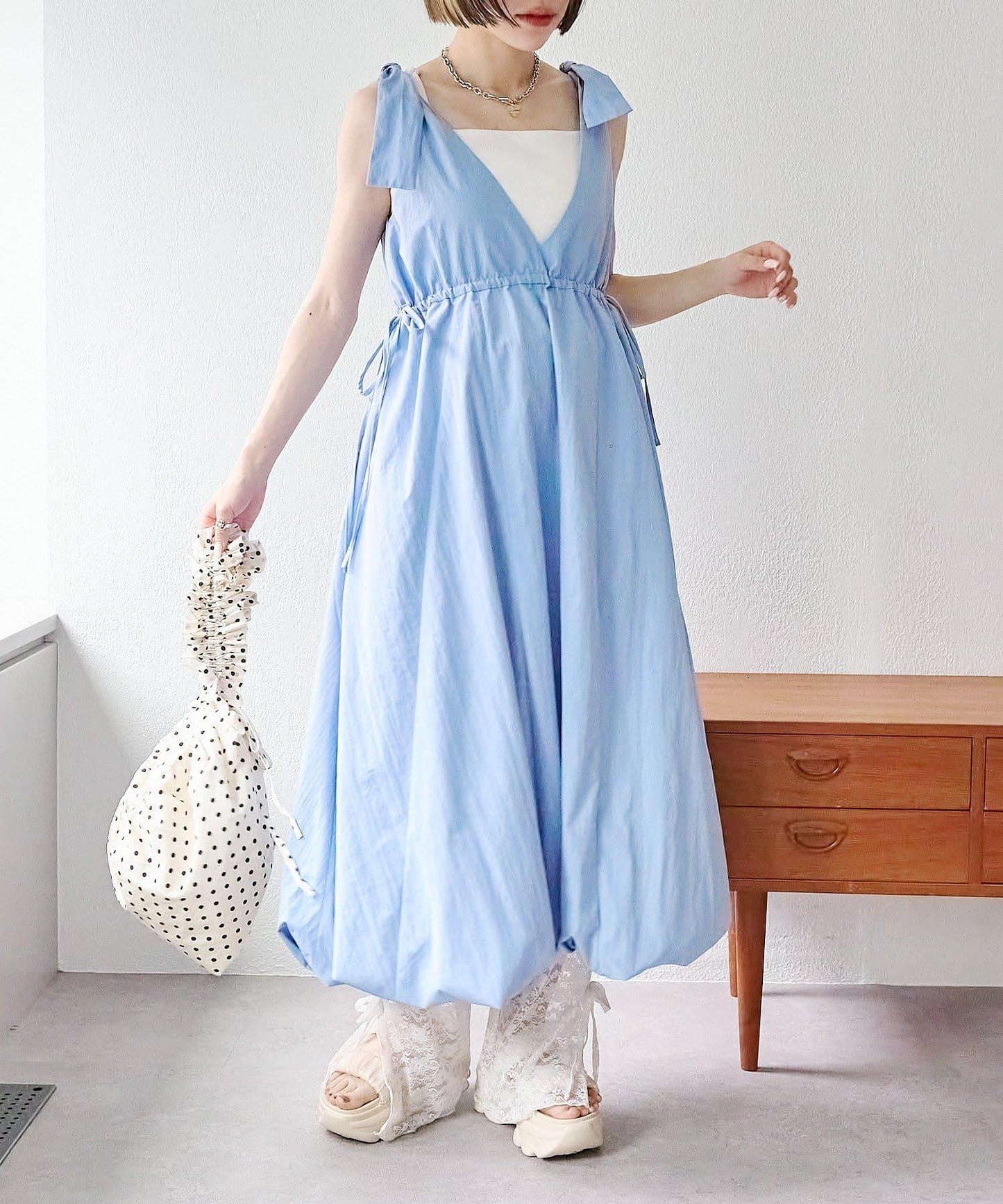 肩部蝴蝶結 蓬鬆廓形 連衣裙