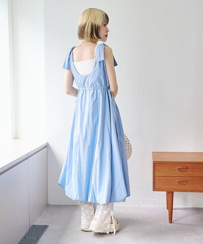 肩部蝴蝶結 蓬鬆廓形 連衣裙