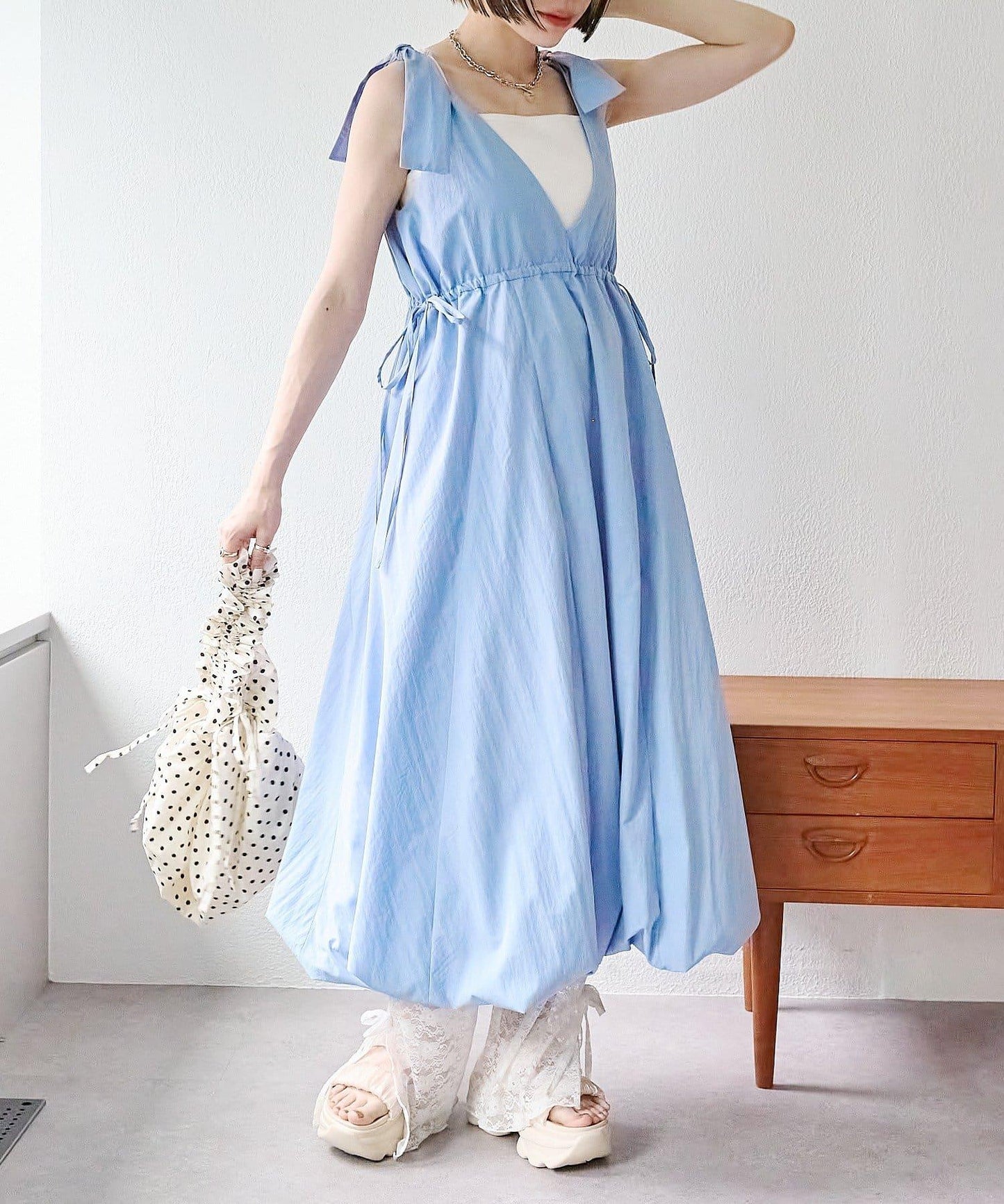 肩部蝴蝶結 蓬鬆廓形 連衣裙