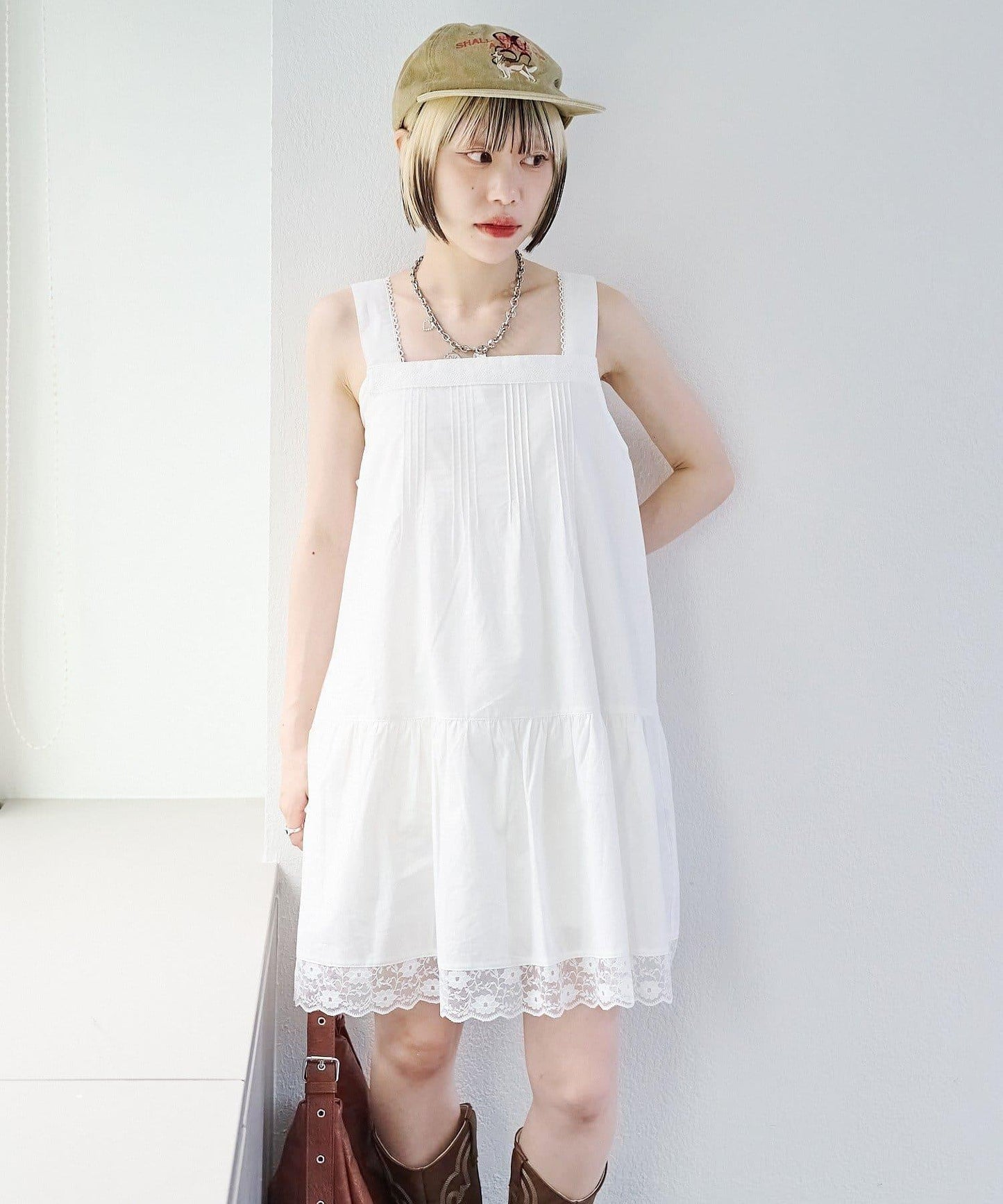 w closet 復古蕾絲迷你連衣裙