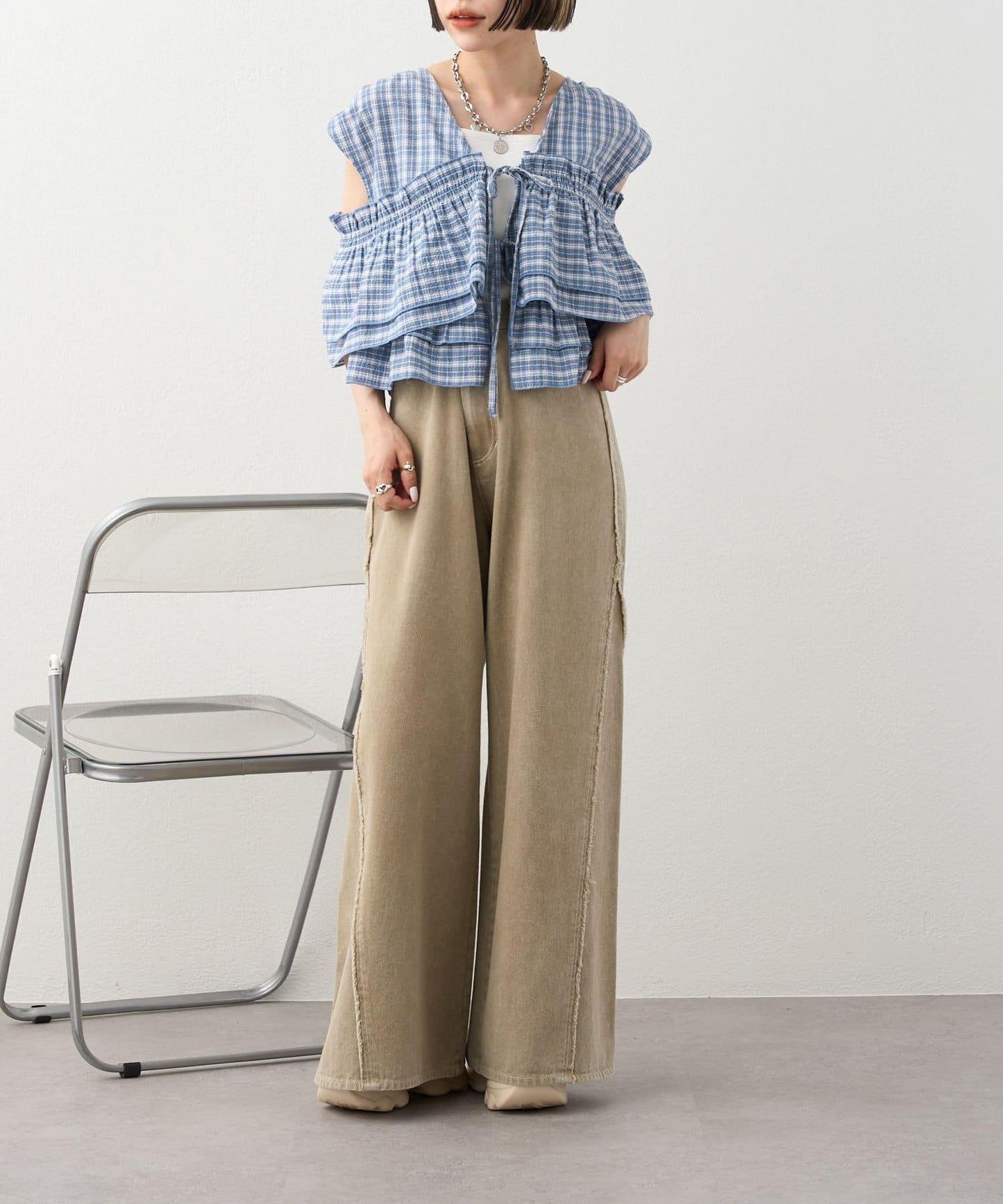 多穿法荷葉邊襯衫