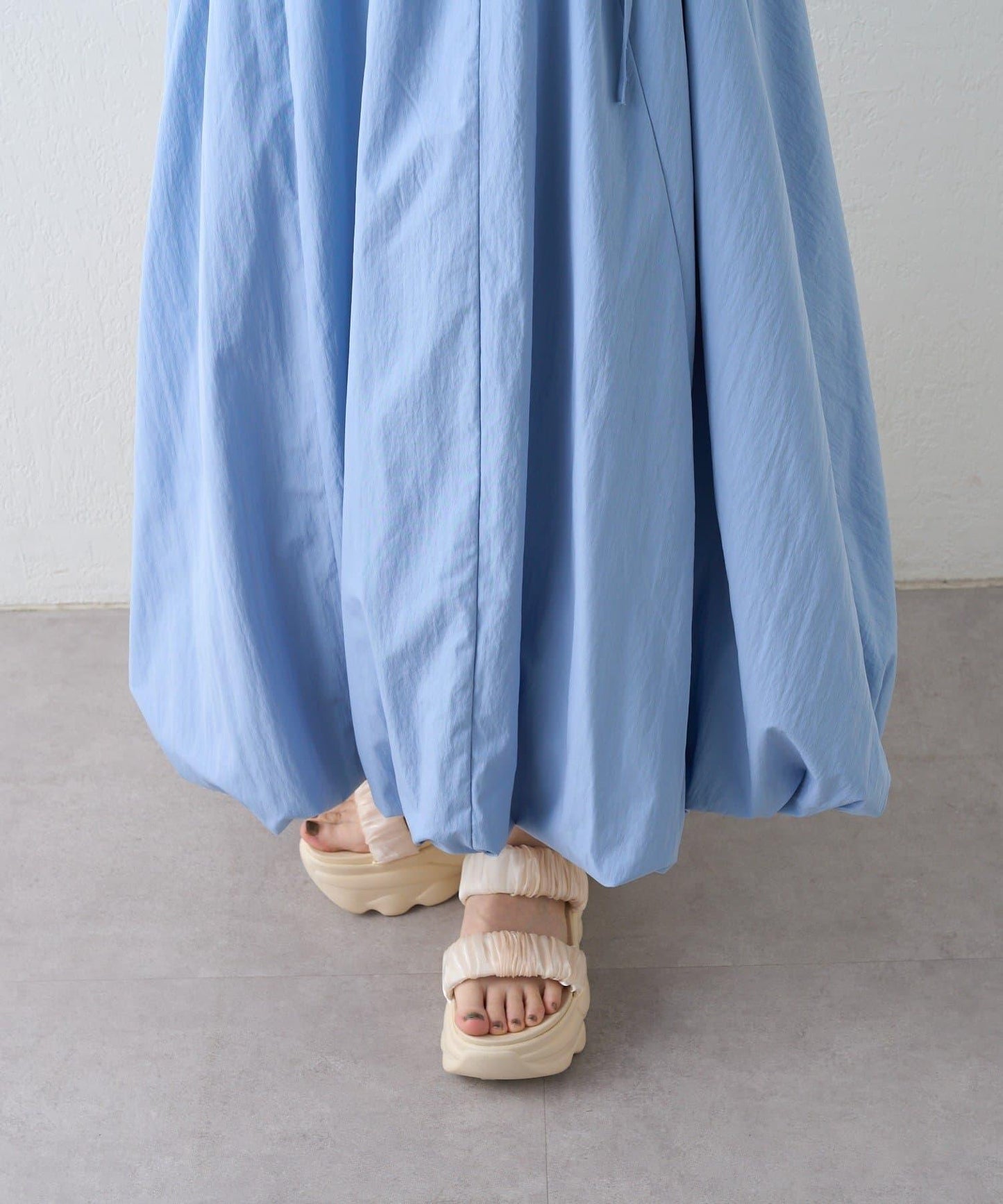 肩部蝴蝶結 蓬鬆廓形 連衣裙