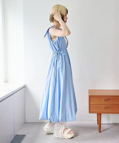 肩部蝴蝶結 蓬鬆廓形 連衣裙