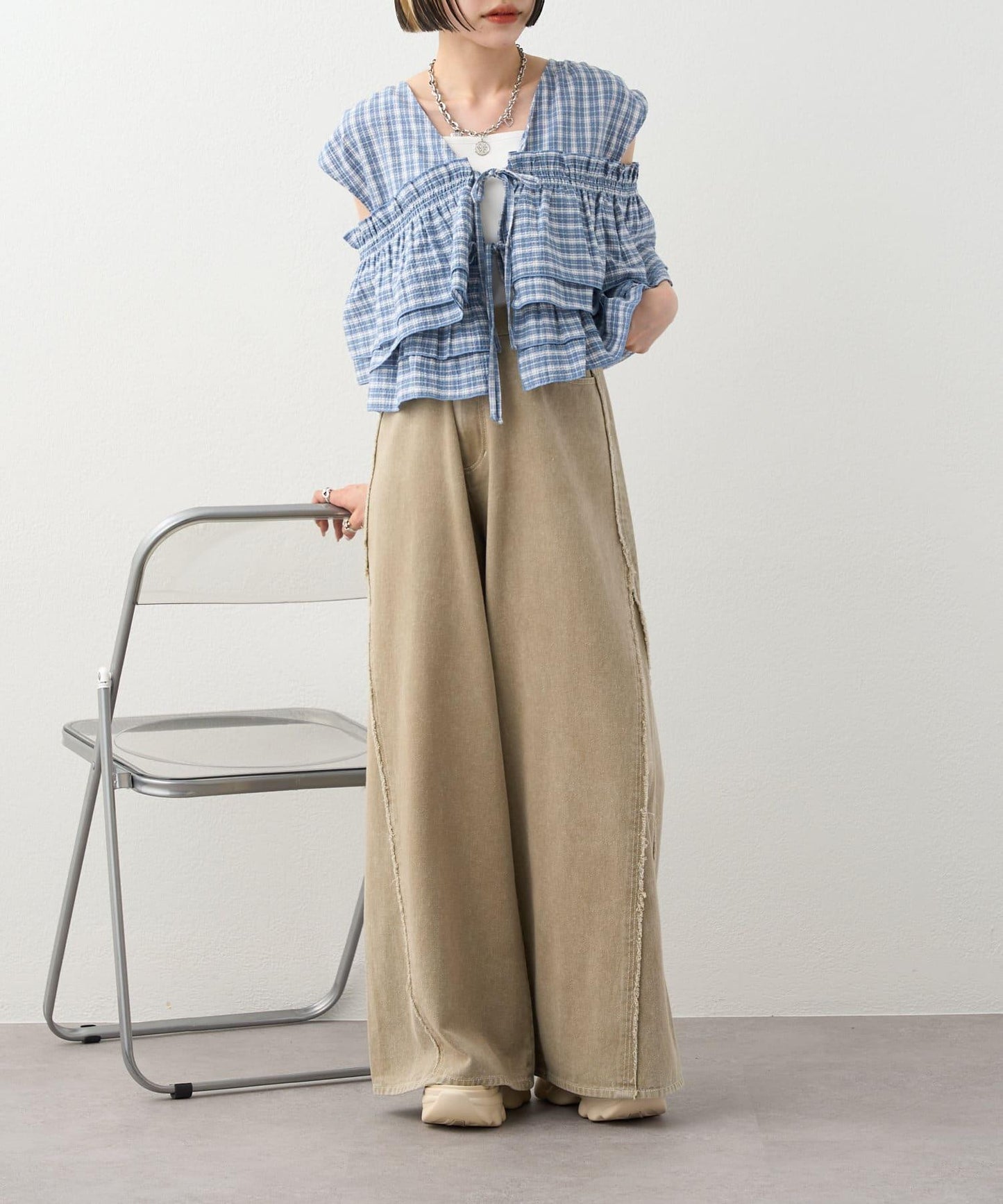 多穿法荷葉邊襯衫