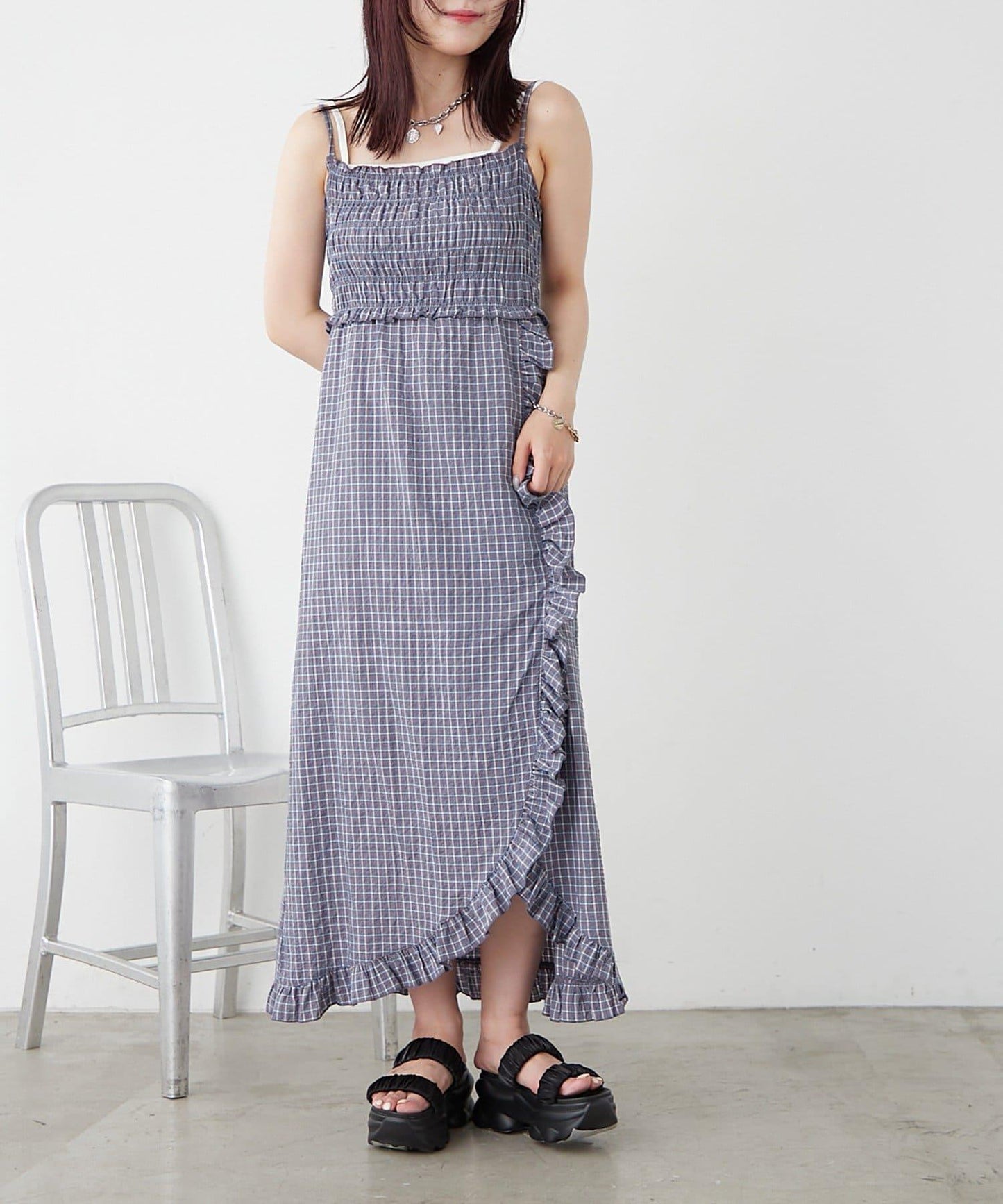 w closet 抽褶格紋吊帶連衣裙