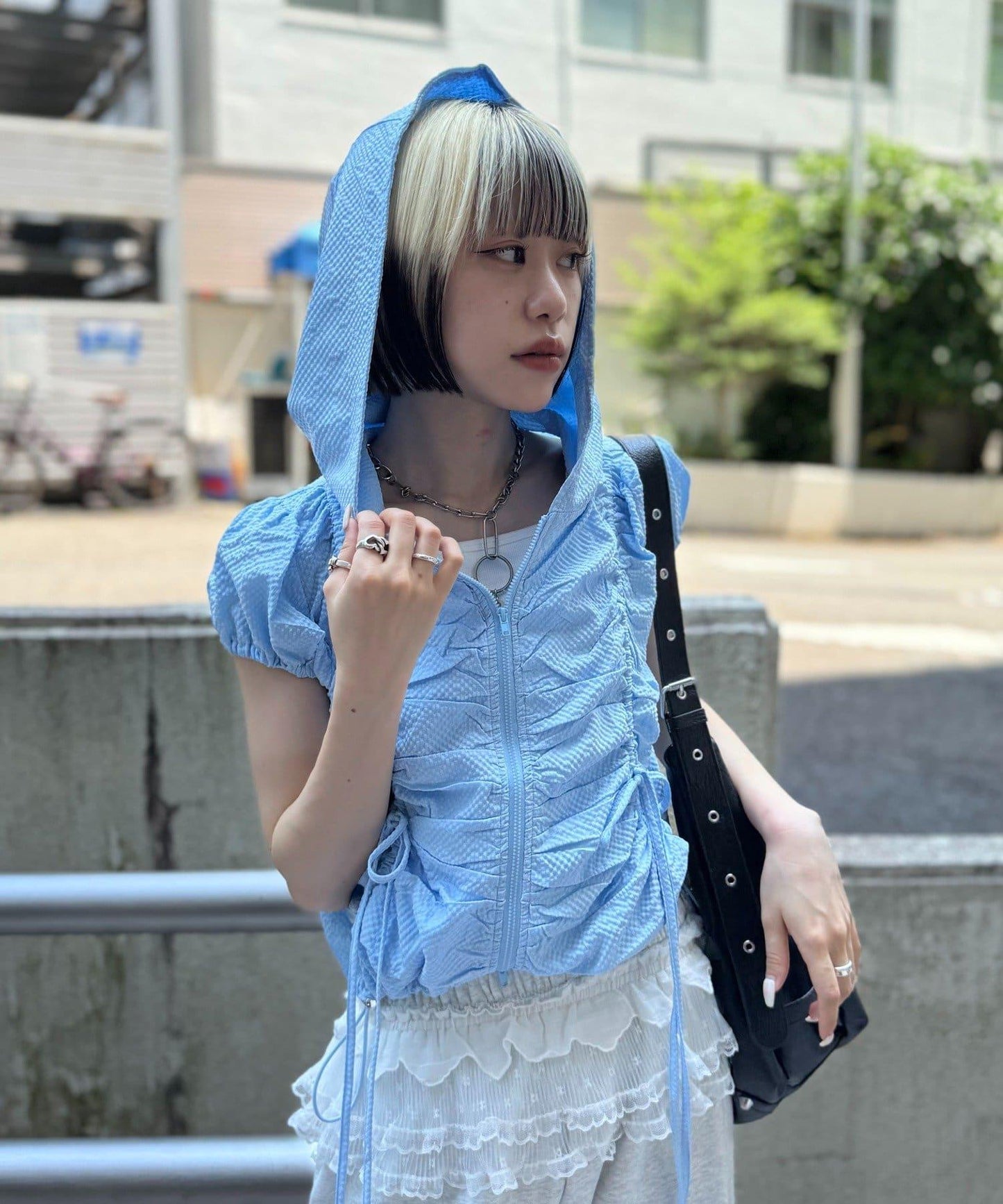 連帽拉鍊短外套