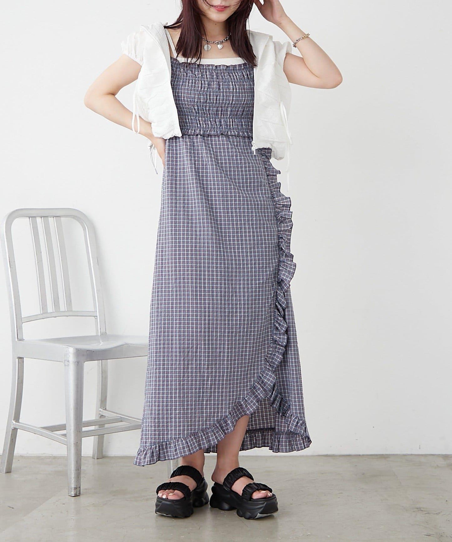 w closet 抽褶格紋吊帶連衣裙