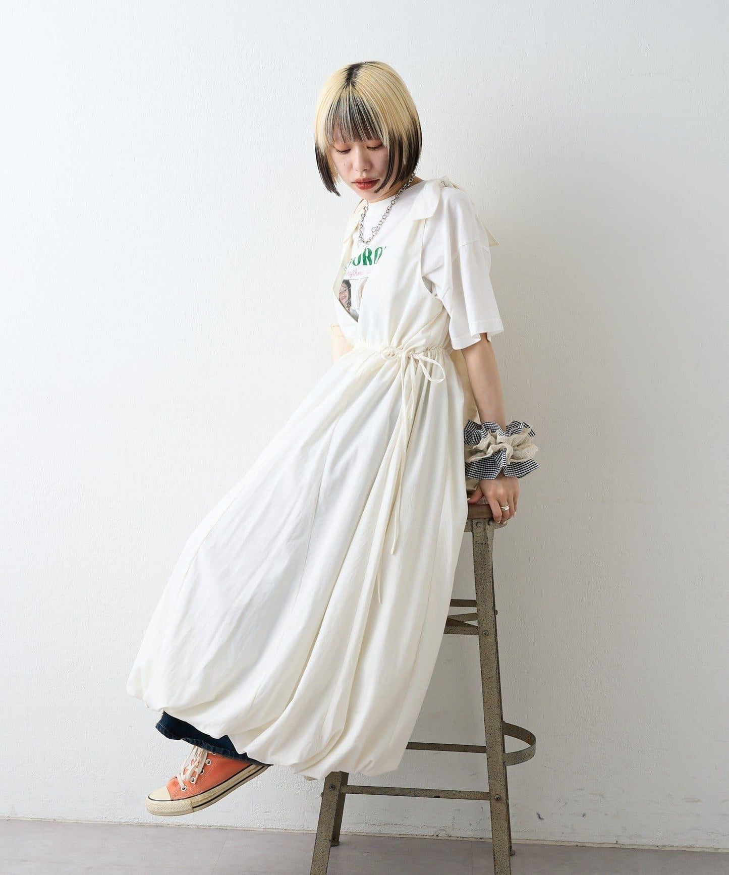 肩部蝴蝶結 蓬鬆廓形 連衣裙