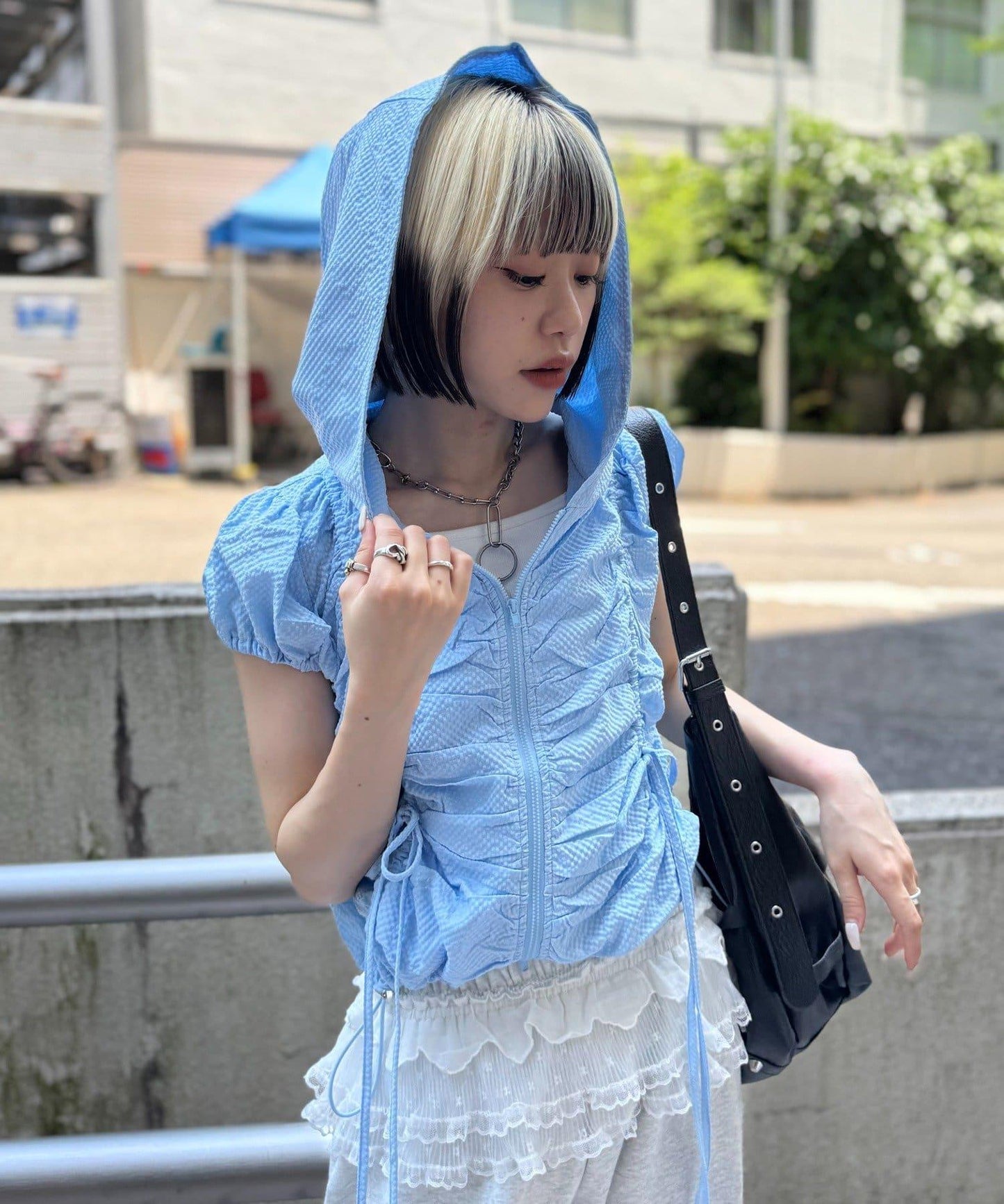 連帽拉鍊短外套