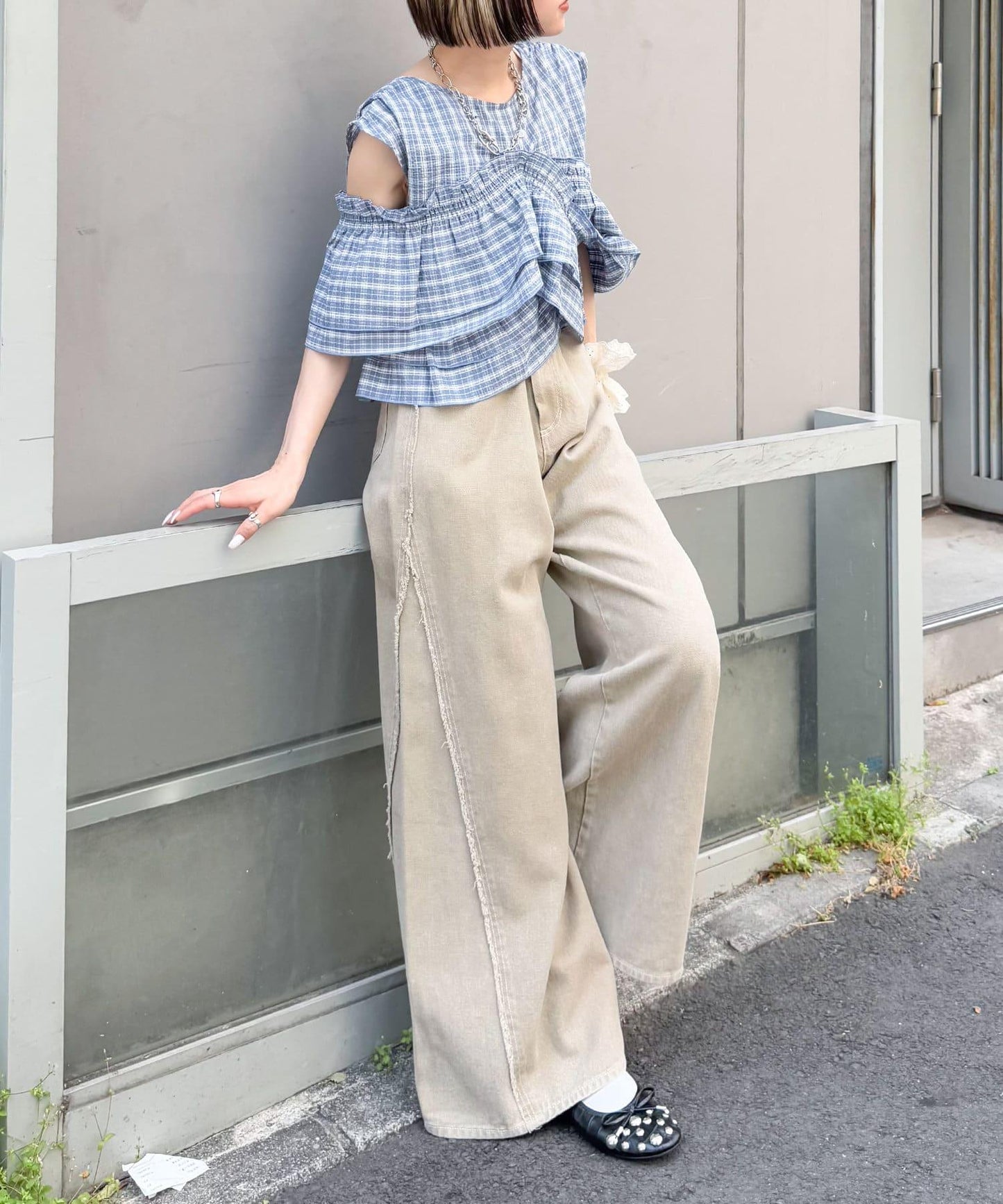 多穿法荷葉邊襯衫