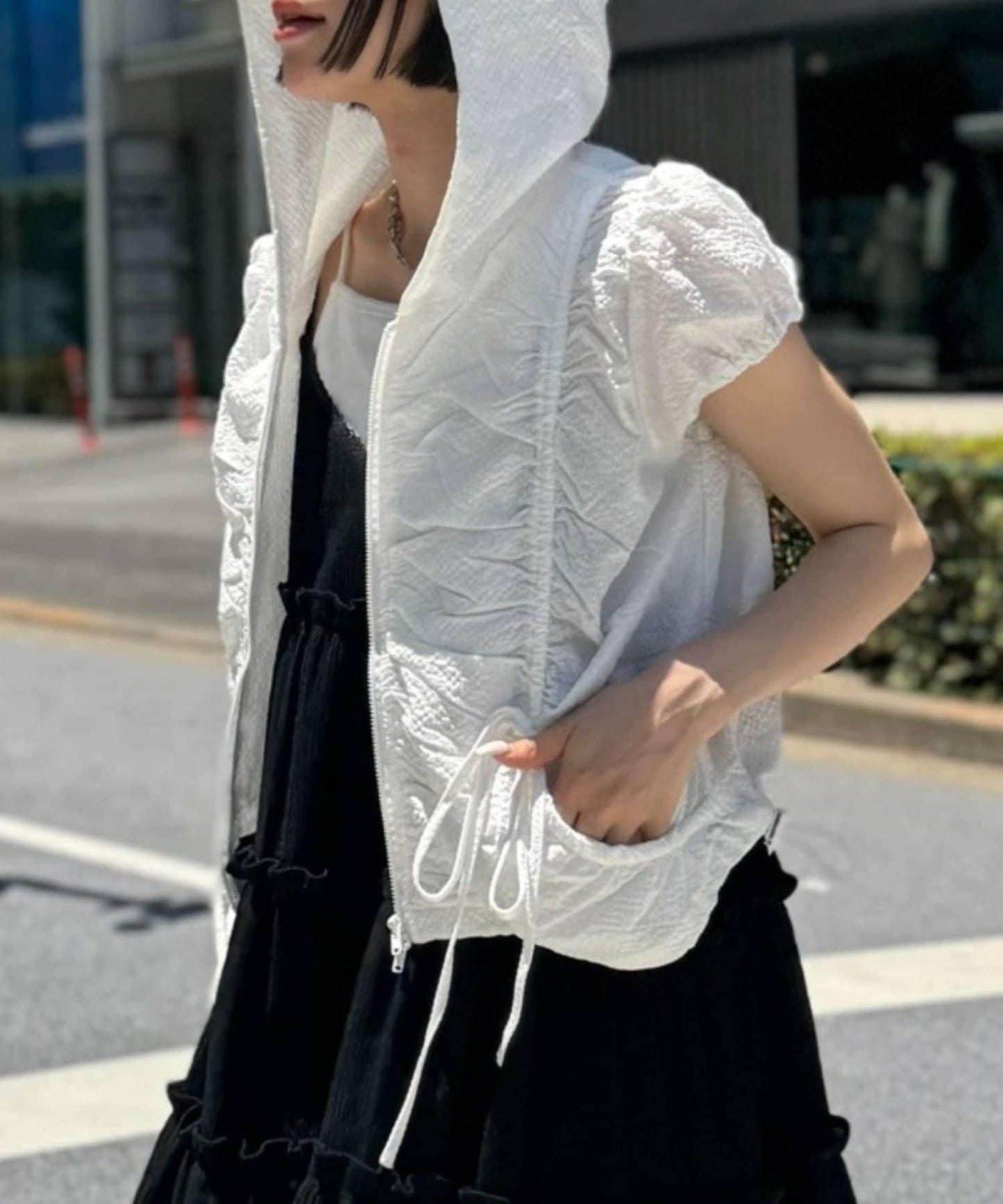 連帽拉鍊短外套