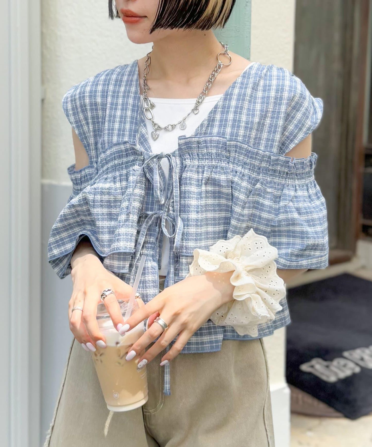 多穿法荷葉邊襯衫