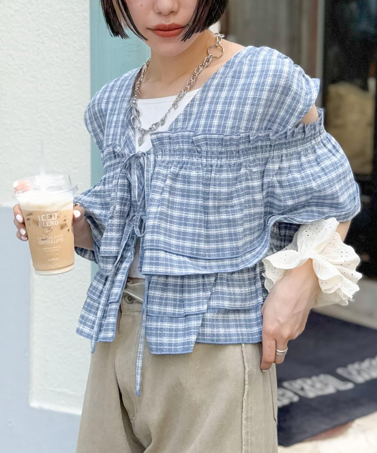 多穿法荷葉邊襯衫