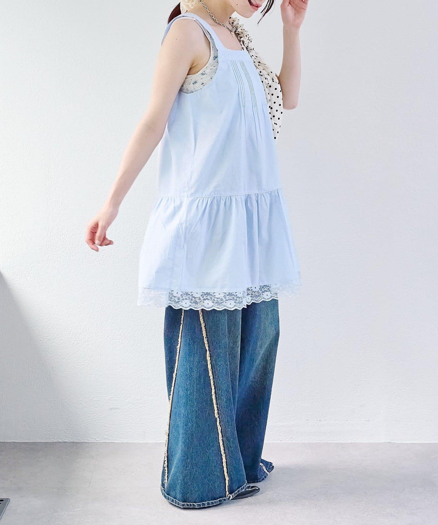 w closet 復古蕾絲迷你連衣裙