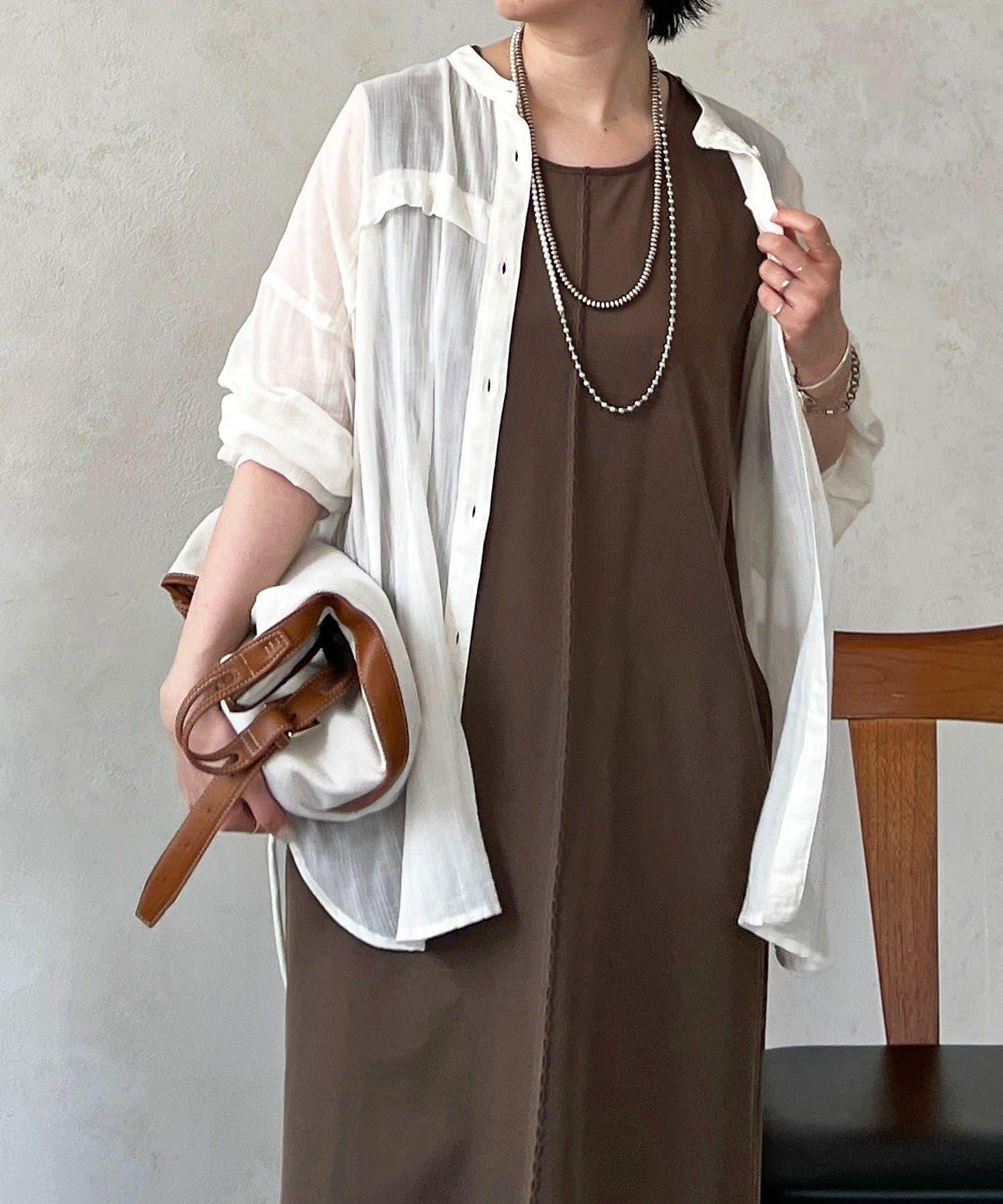 人造棉聚酯褶皺襯衫