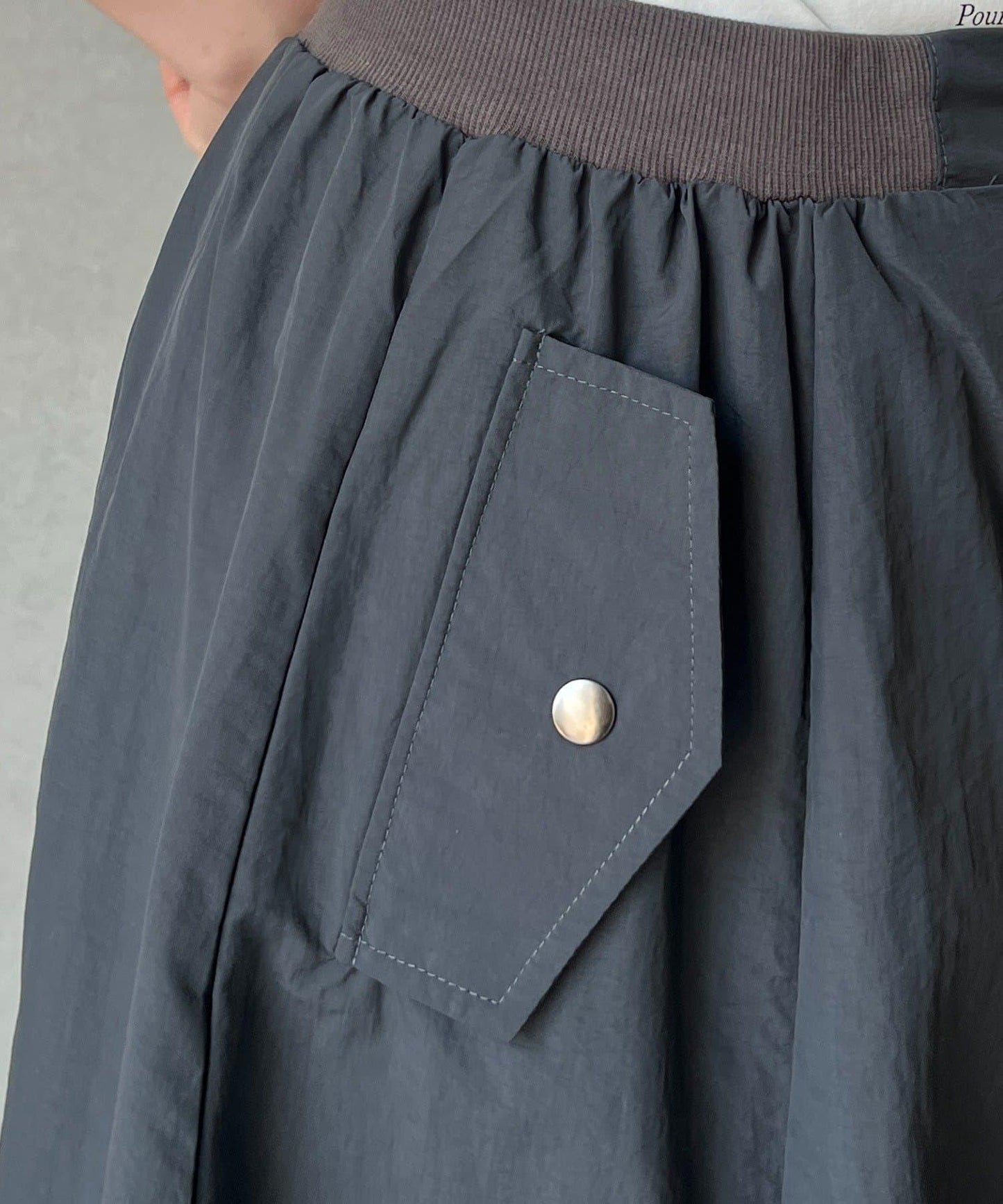 抽繩下襬工裝裙