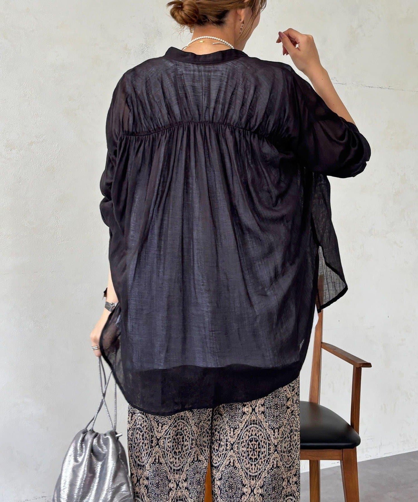 人造棉聚酯褶皺襯衫