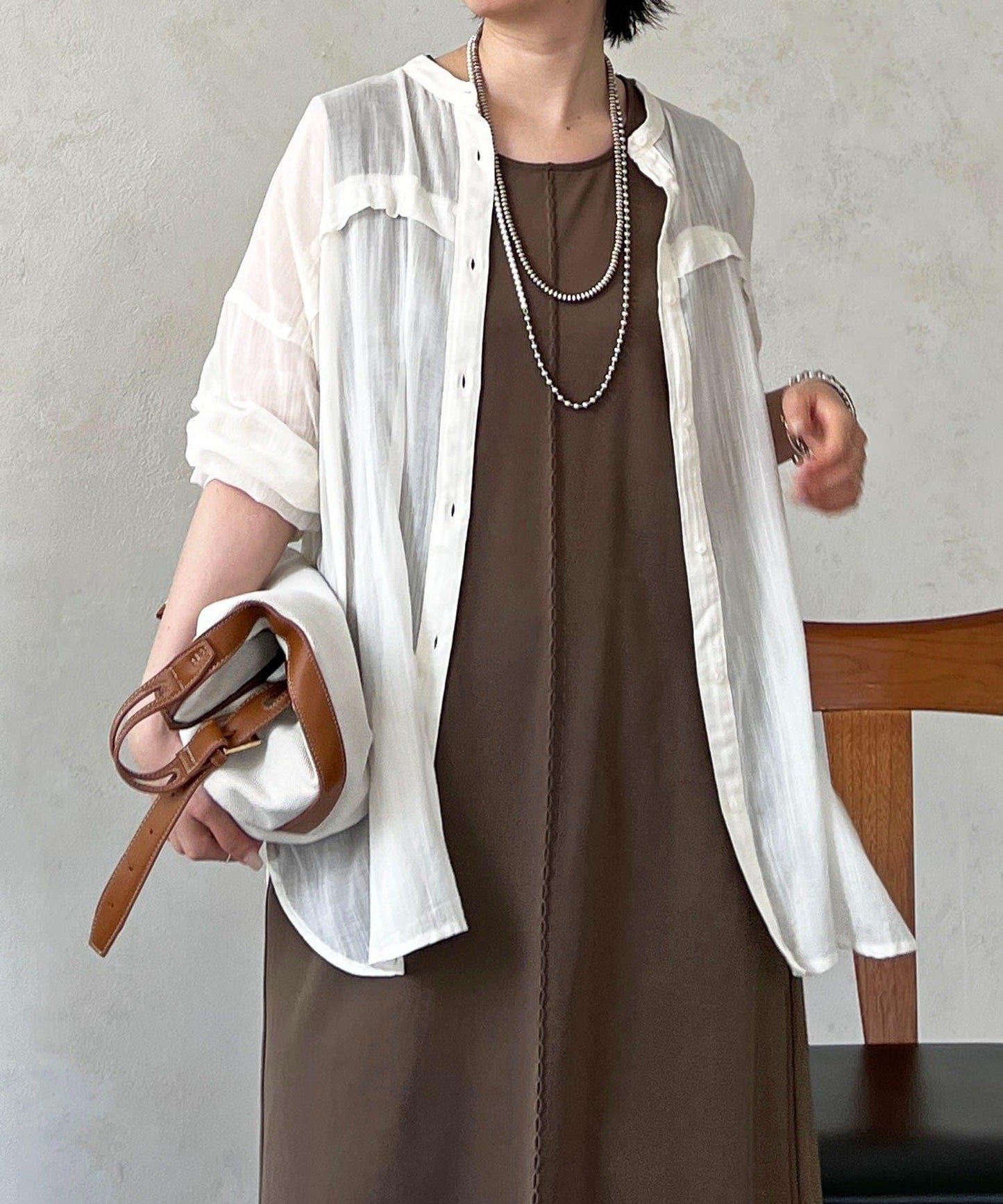 人造棉聚酯褶皺襯衫