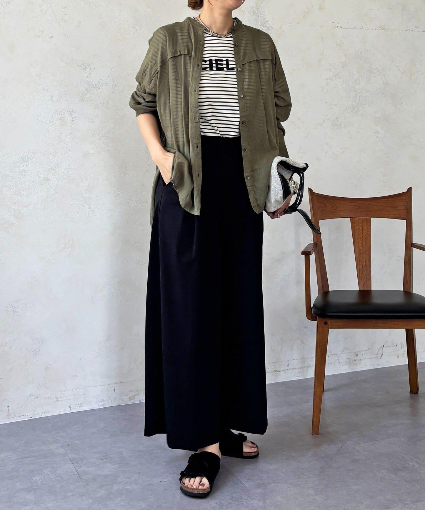 人造棉聚酯褶皺襯衫