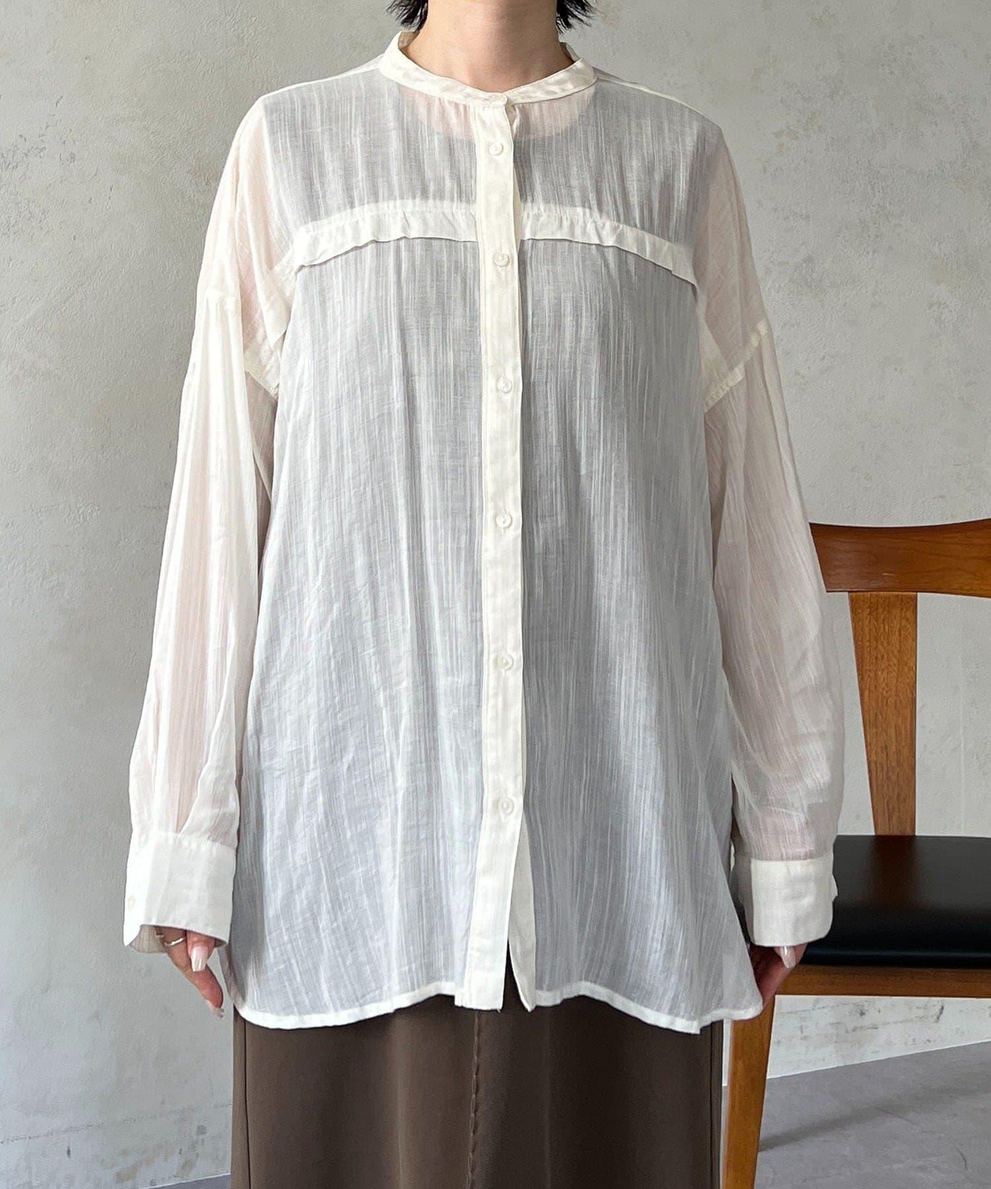 人造棉聚酯褶皺襯衫