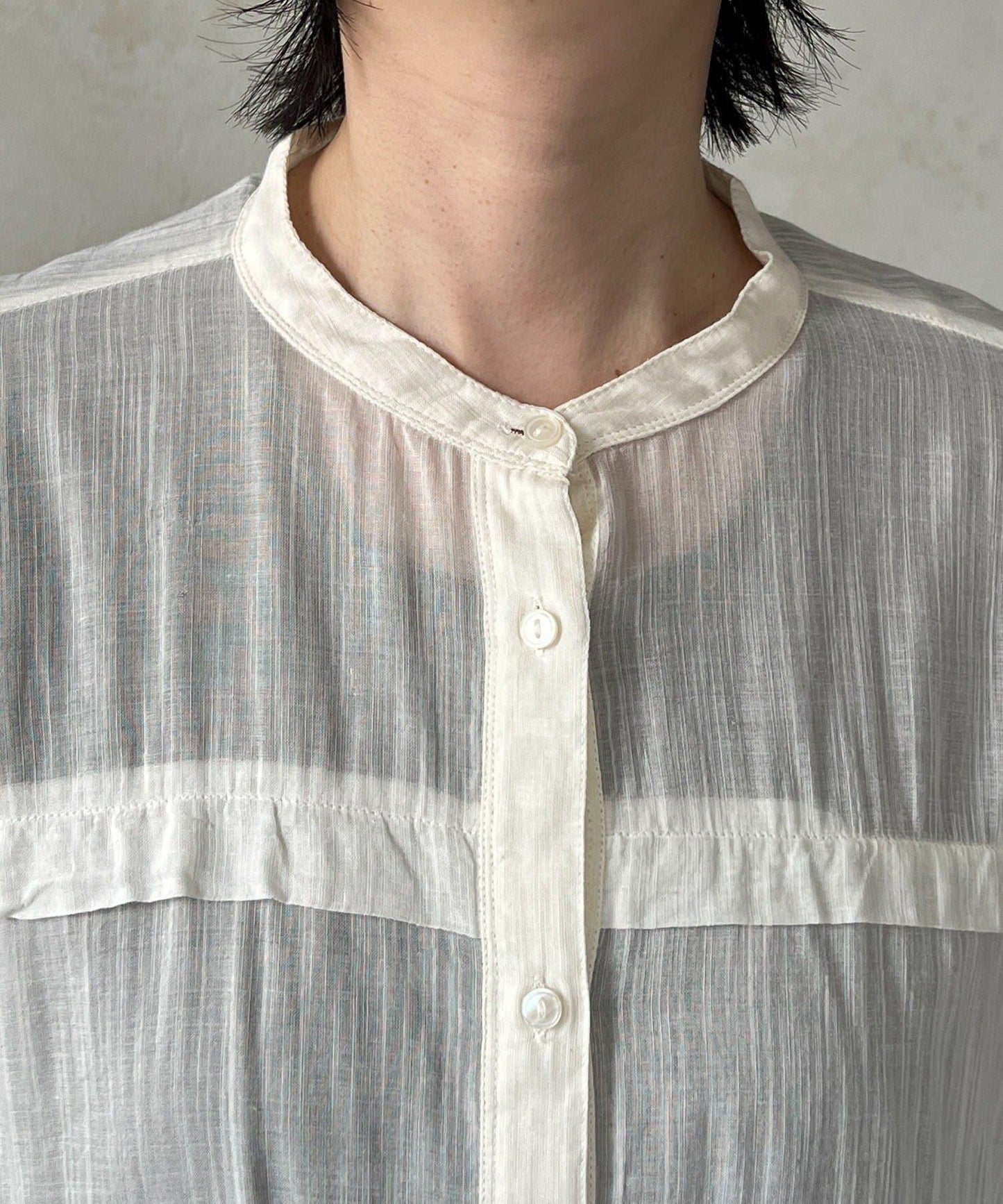 人造棉聚酯褶皺襯衫