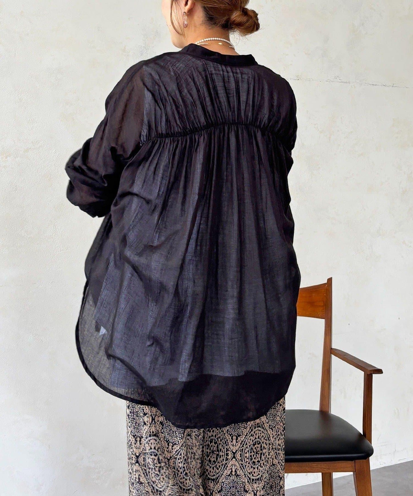 人造棉聚酯褶皺襯衫