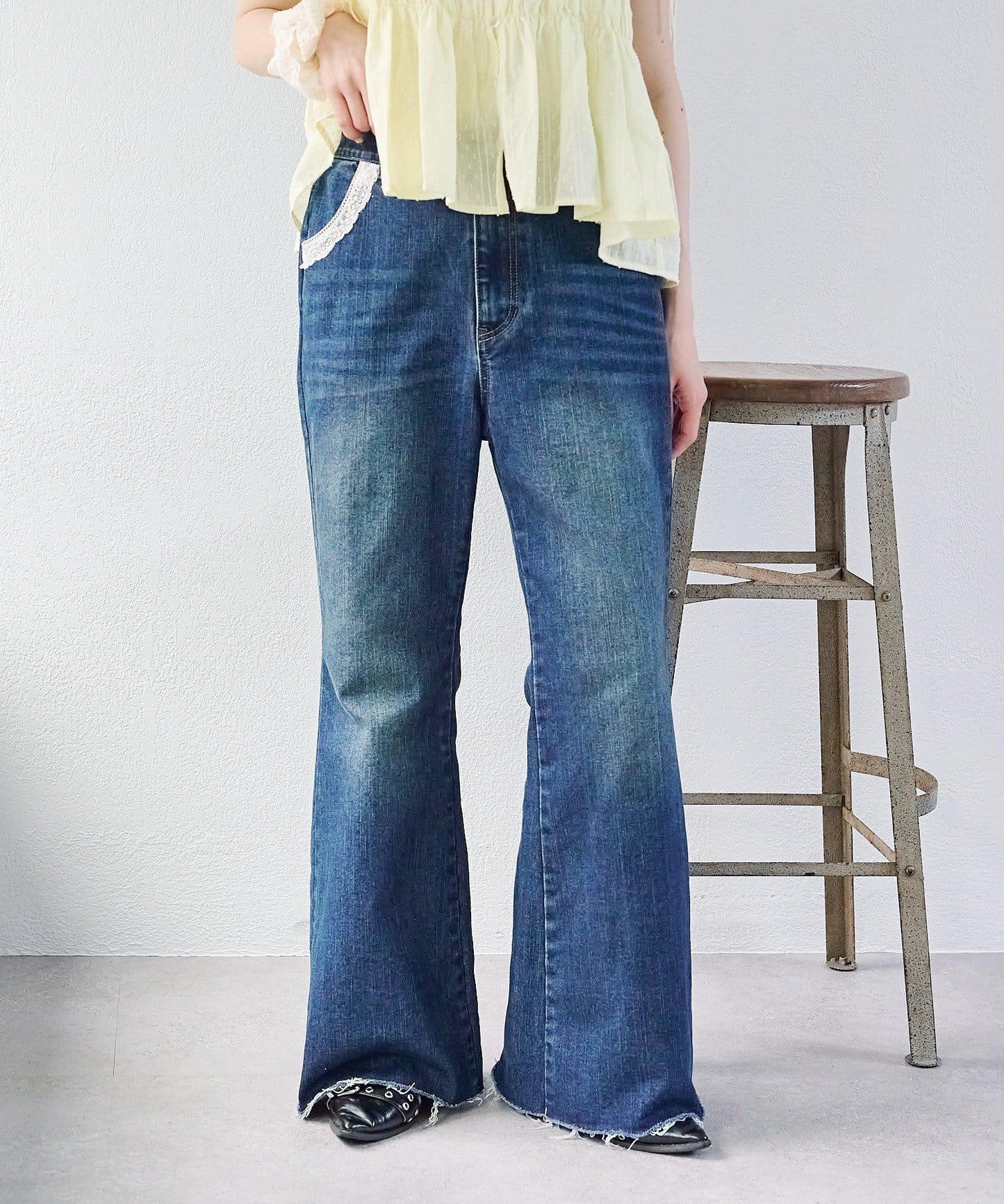 蕾絲拼接 喇叭 牛仔 褲子