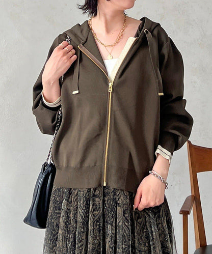 輕量配色亮片線條連帽衫