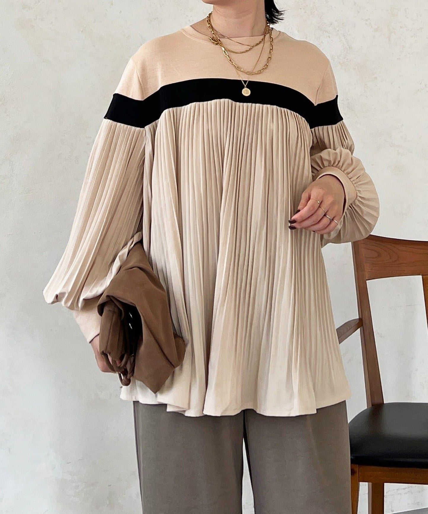 剪裁褶皺套頭衫