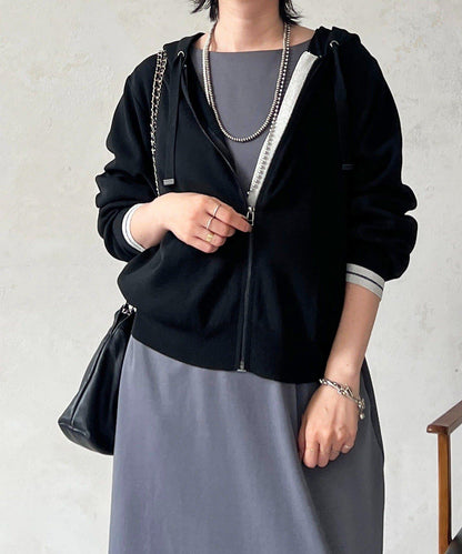 輕量配色亮片線條連帽衫