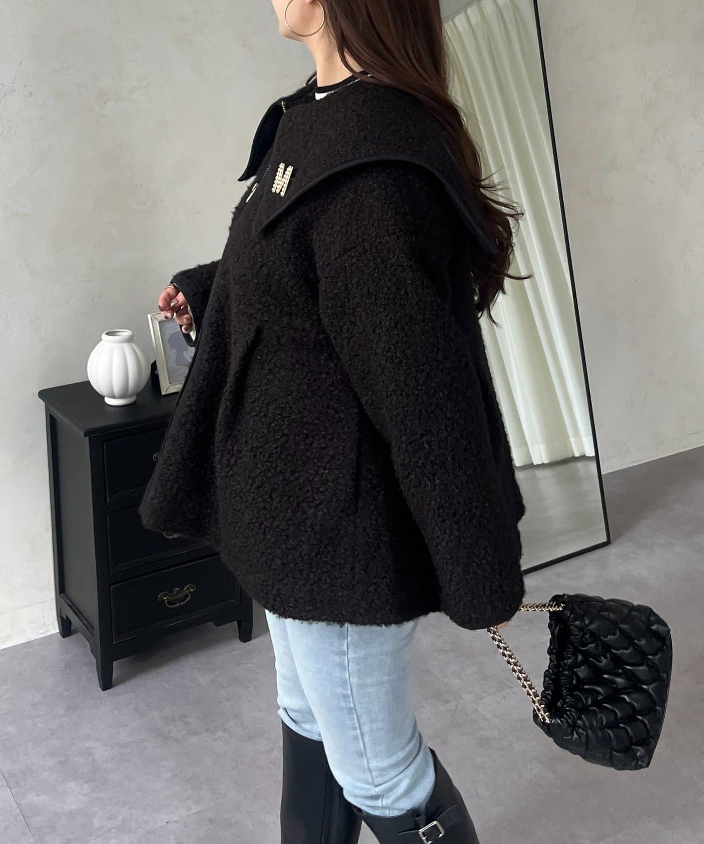 大翻領絎縫荷葉邊短外套