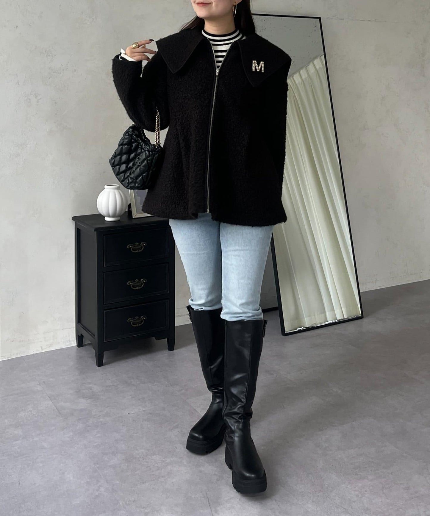 大翻領絎縫荷葉邊短外套