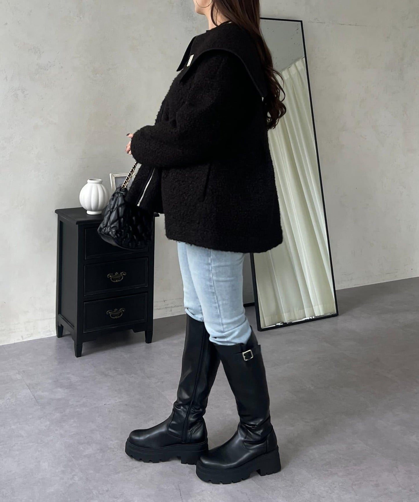 大翻領絎縫荷葉邊短外套