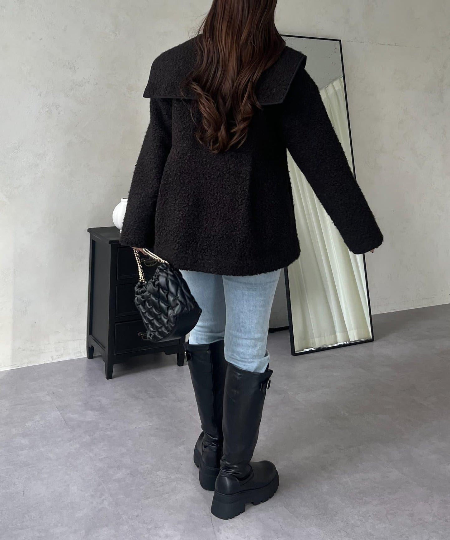 大翻領絎縫荷葉邊短外套