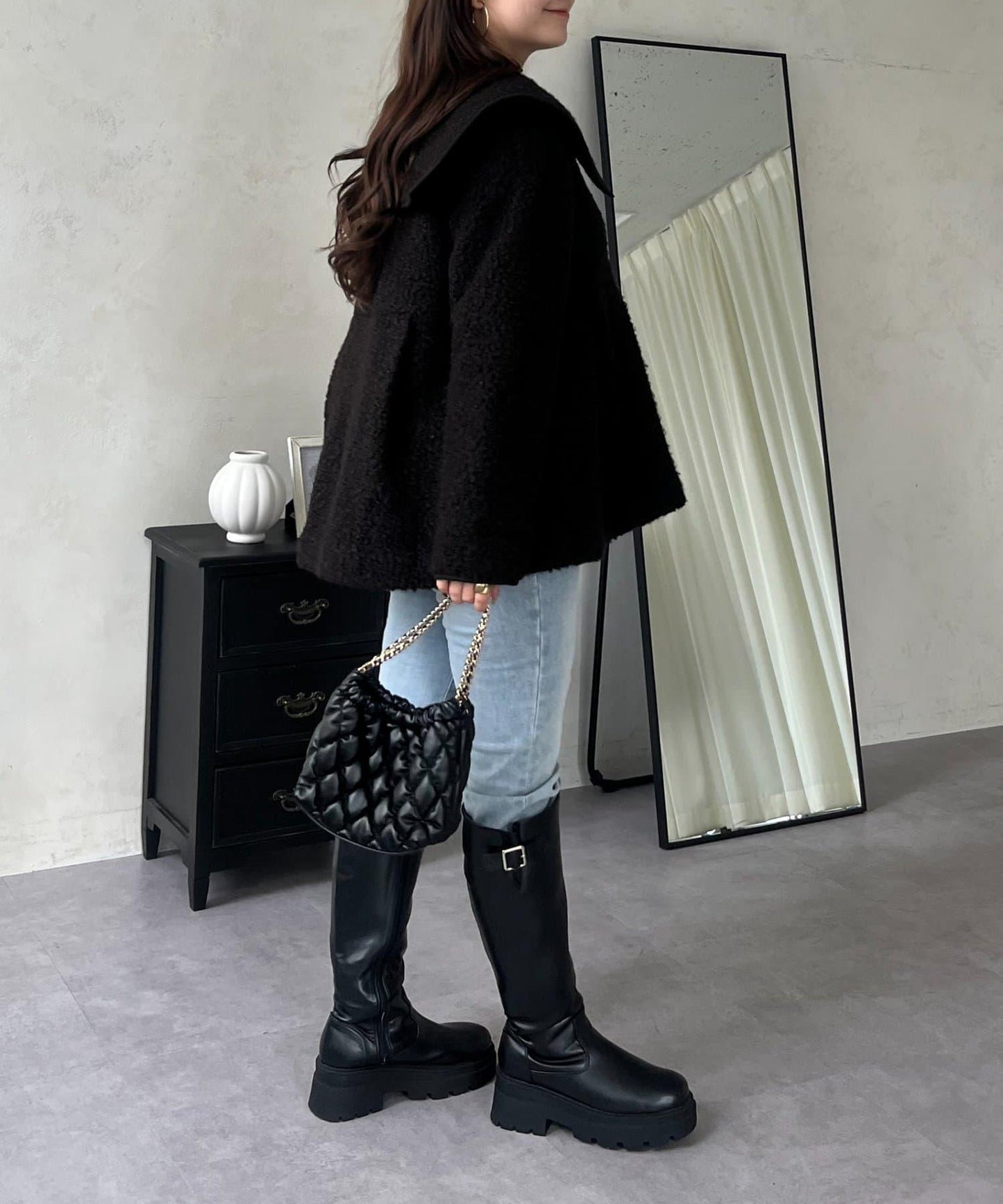 大翻領絎縫荷葉邊短外套