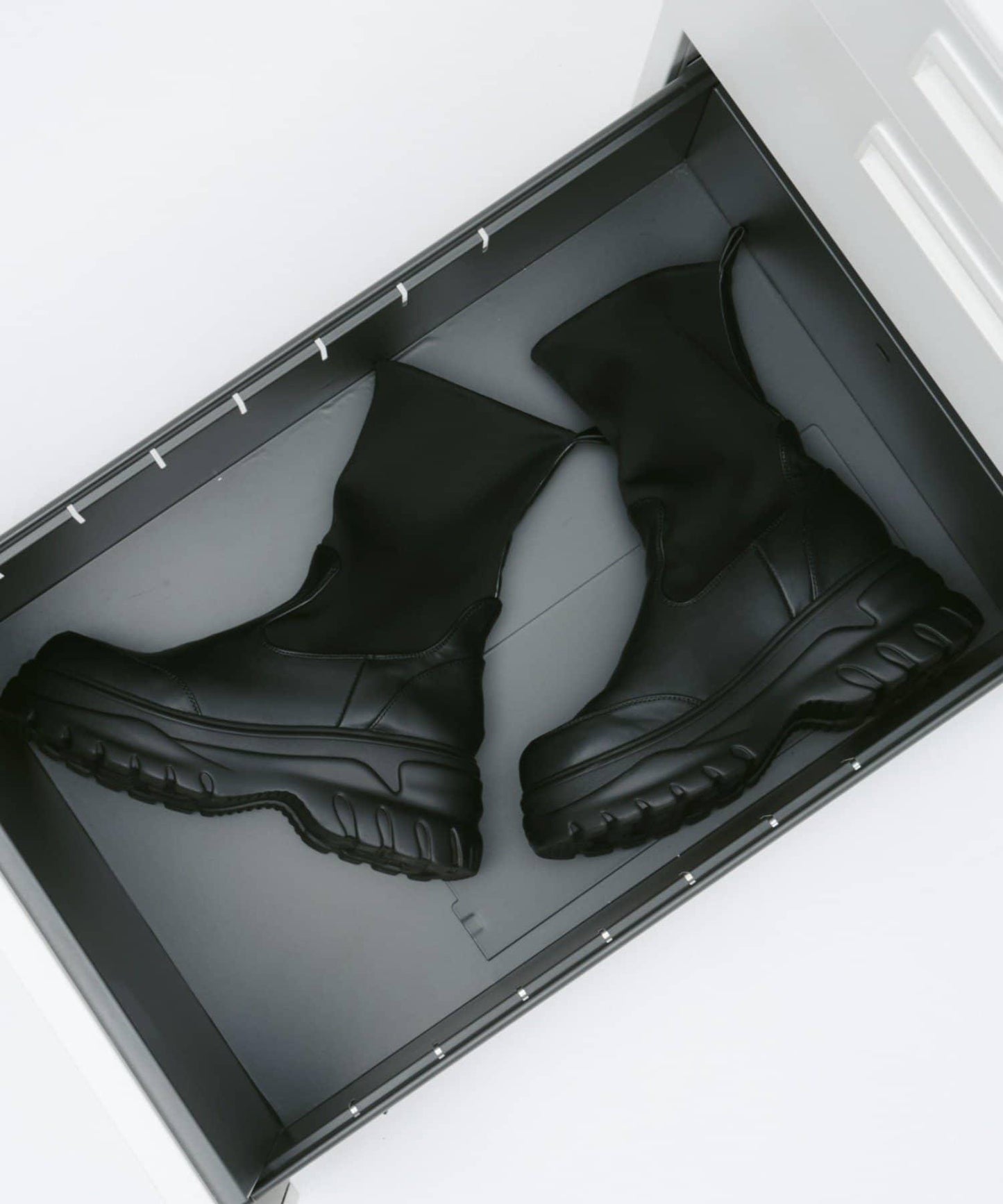 【yomo企畫】彈力厚底中筒靴