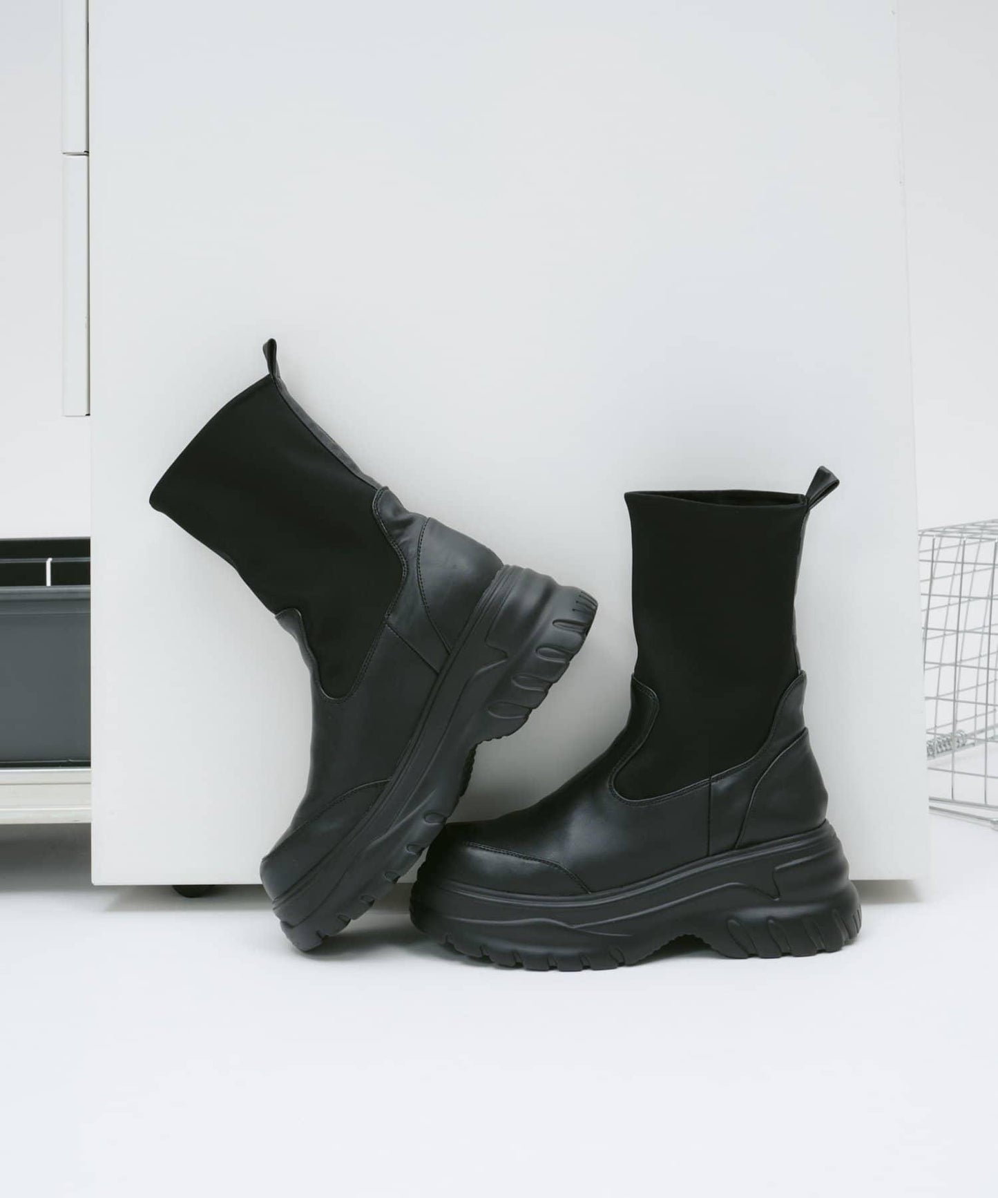 【yomo企畫】彈力厚底中筒靴