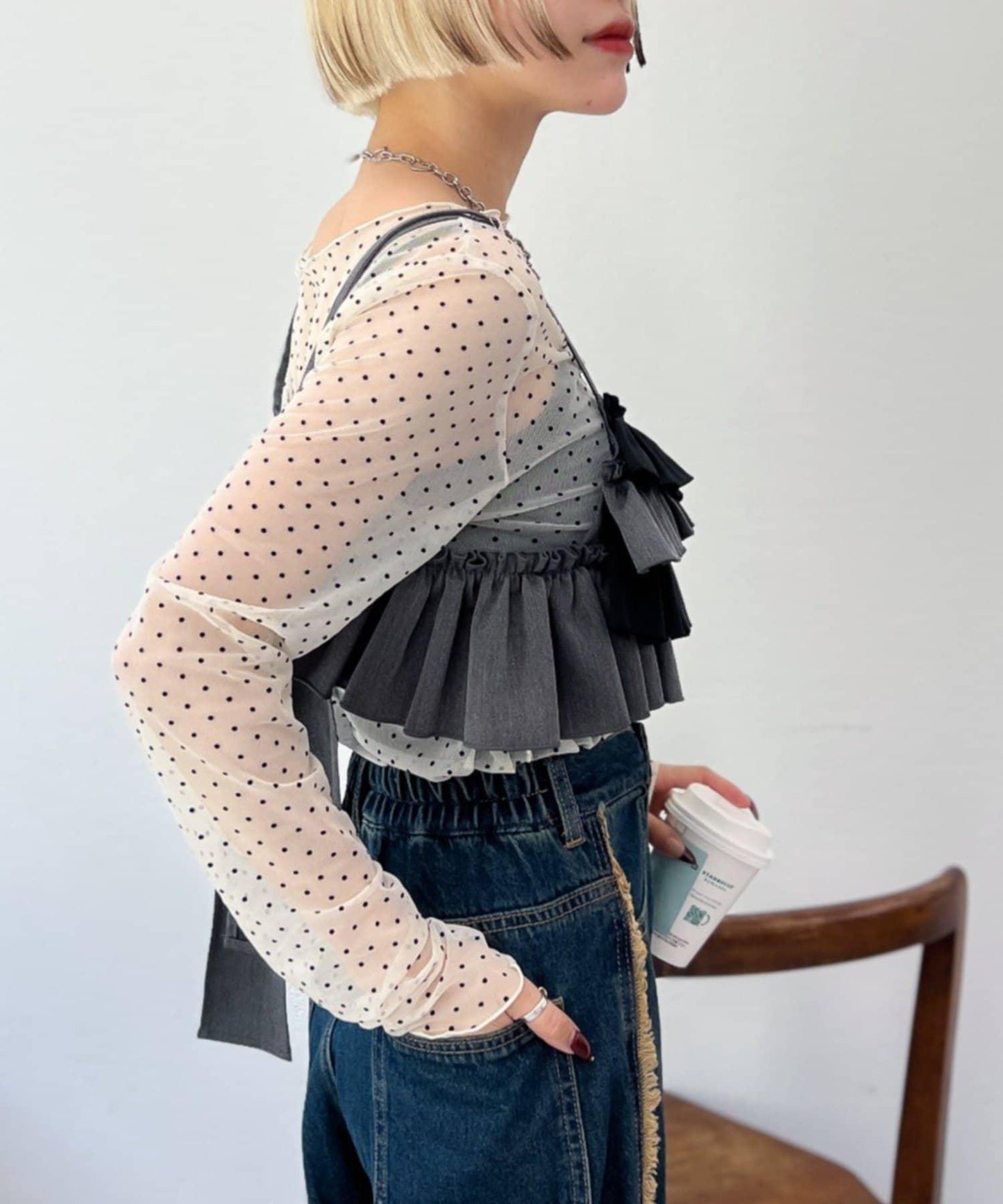 【w closet】荷葉邊吊帶背心