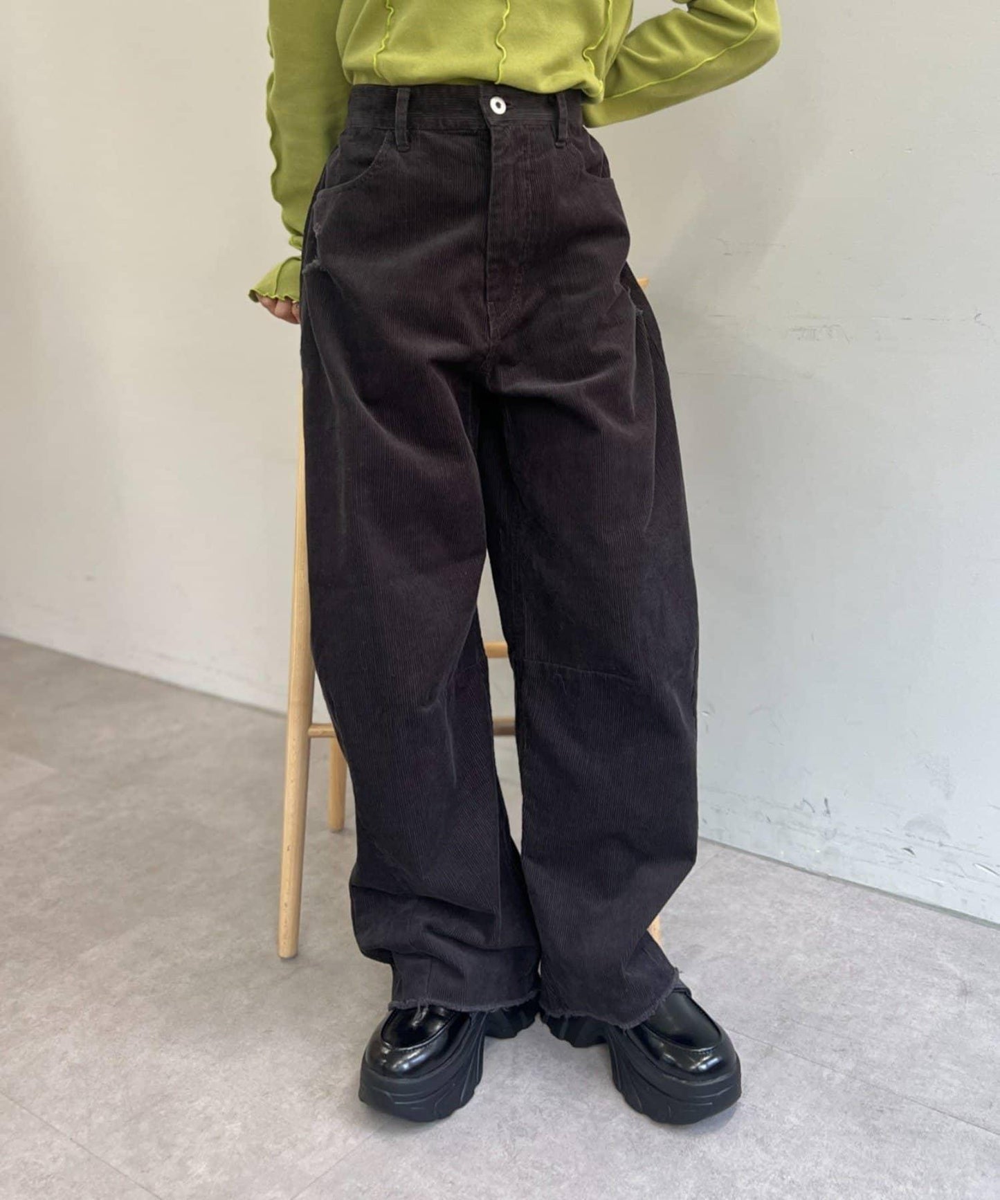 【w closet】燈芯絨破洞褲