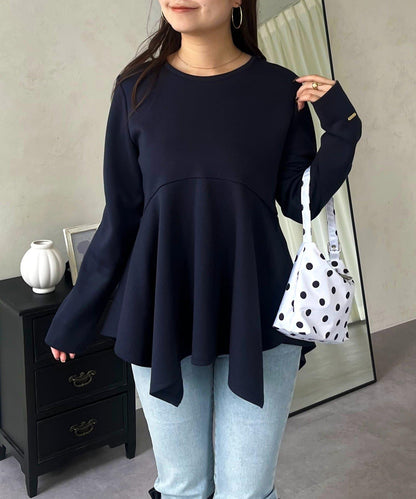 不規則下襬弧形荷葉邊長袖T恤