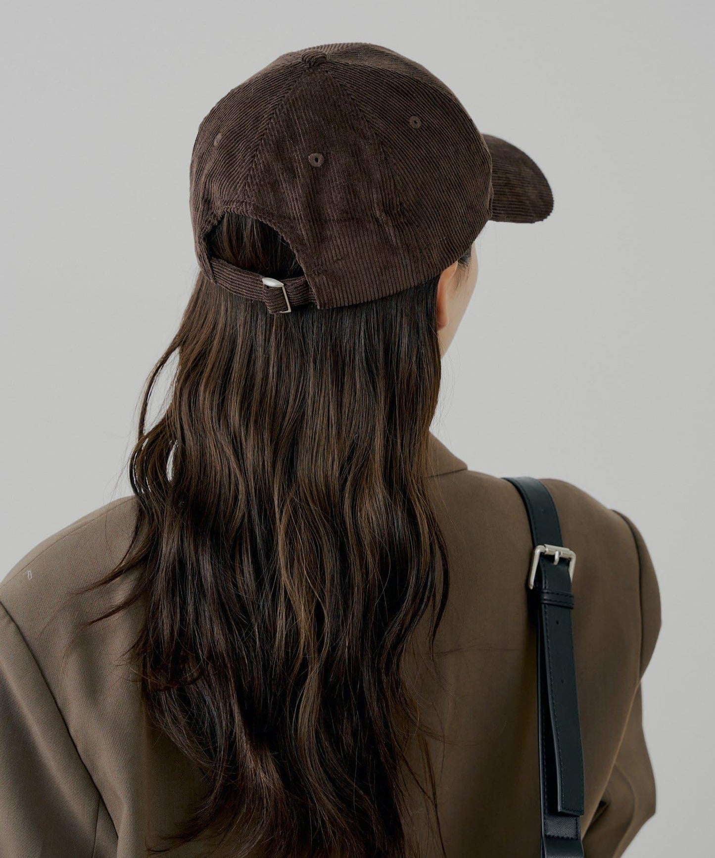 燈芯絨字母刺繡棒球帽