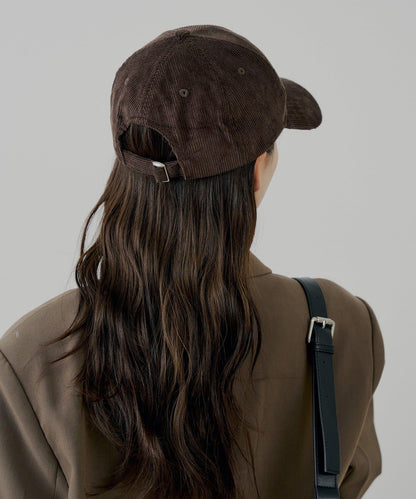 燈芯絨字母刺繡棒球帽