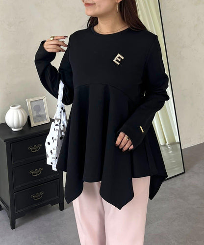 不規則下襬弧形荷葉邊長袖T恤