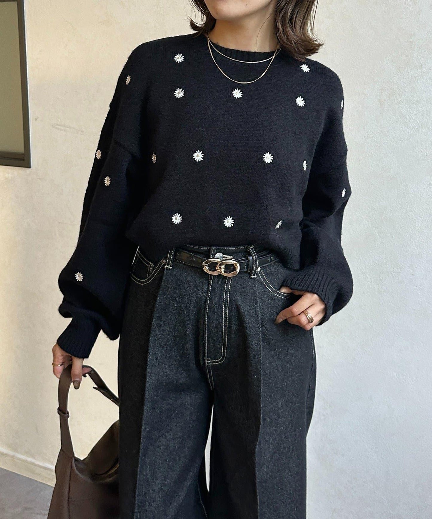 花卉刺繡短款針織衫