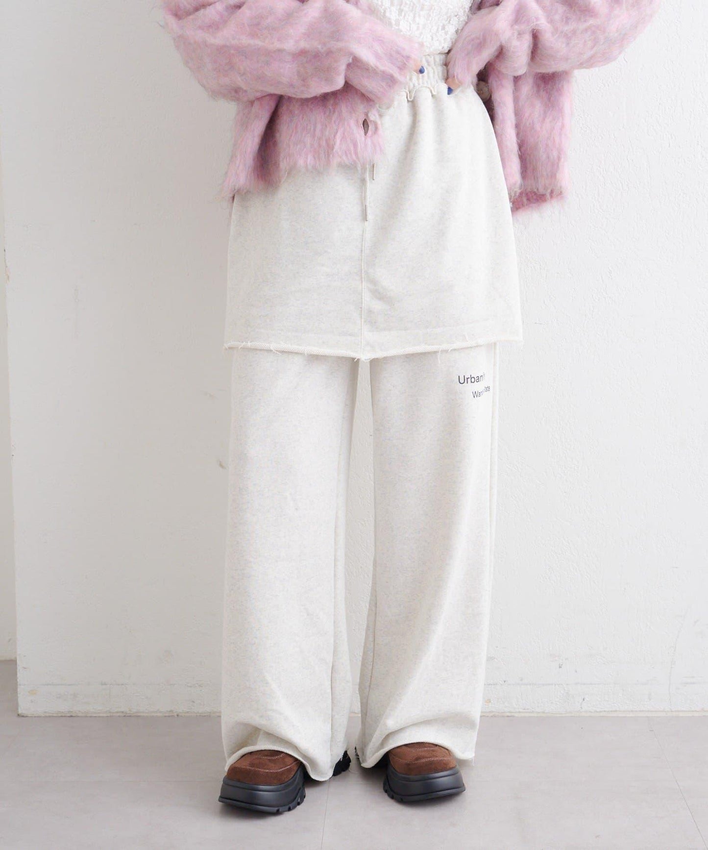 w closet 字母印花 衛衣面料 裙褲