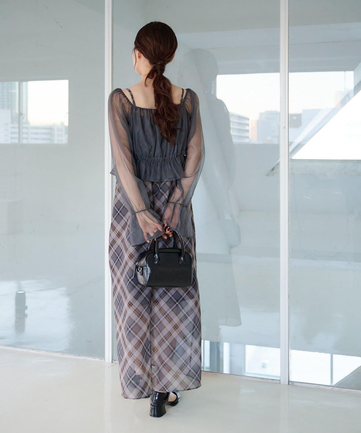 荷葉邊薄紗拼接繫帶連衣裙套裝